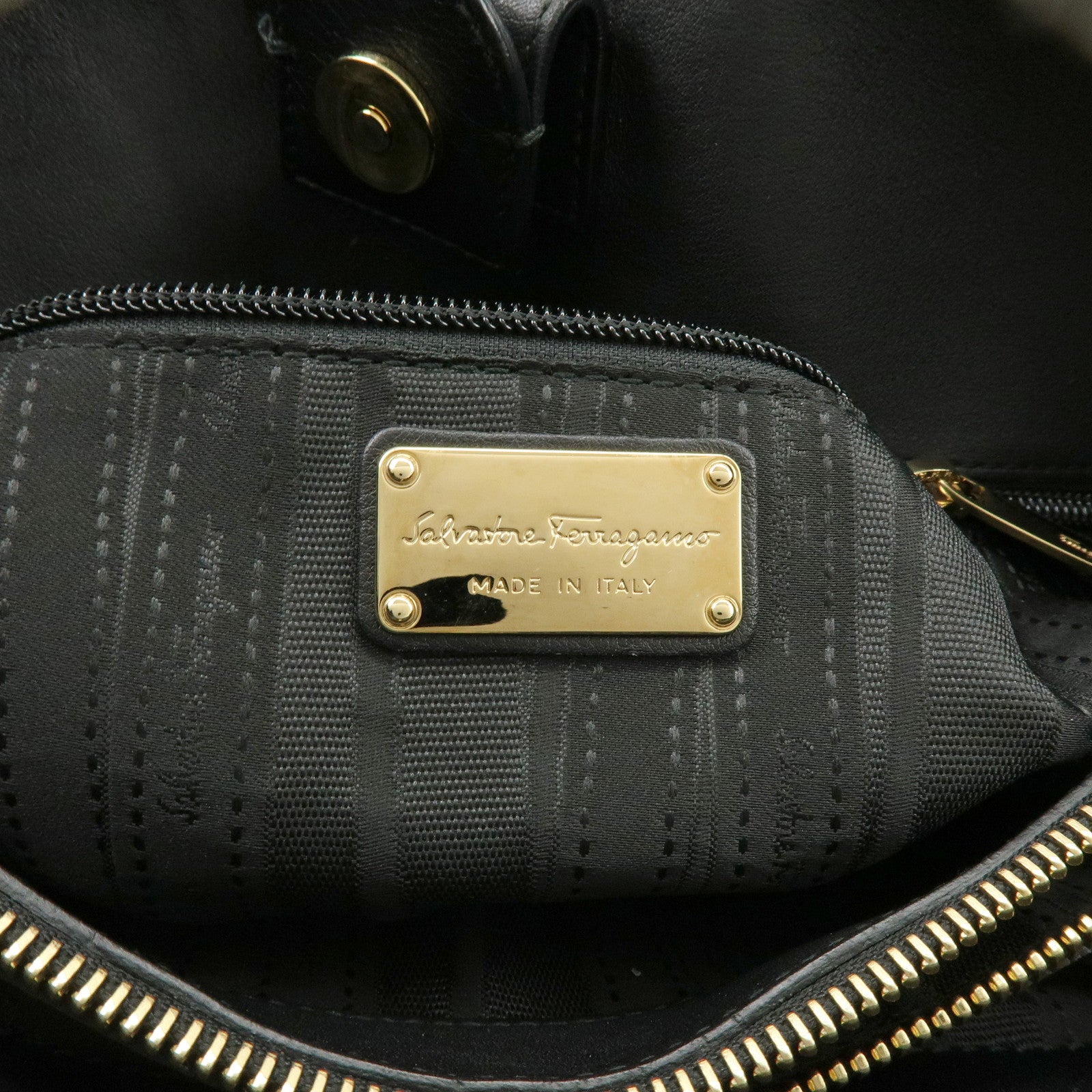 Ferragamo Gancini Leather Tote Bag Hand Bag Shoulder Bag Black