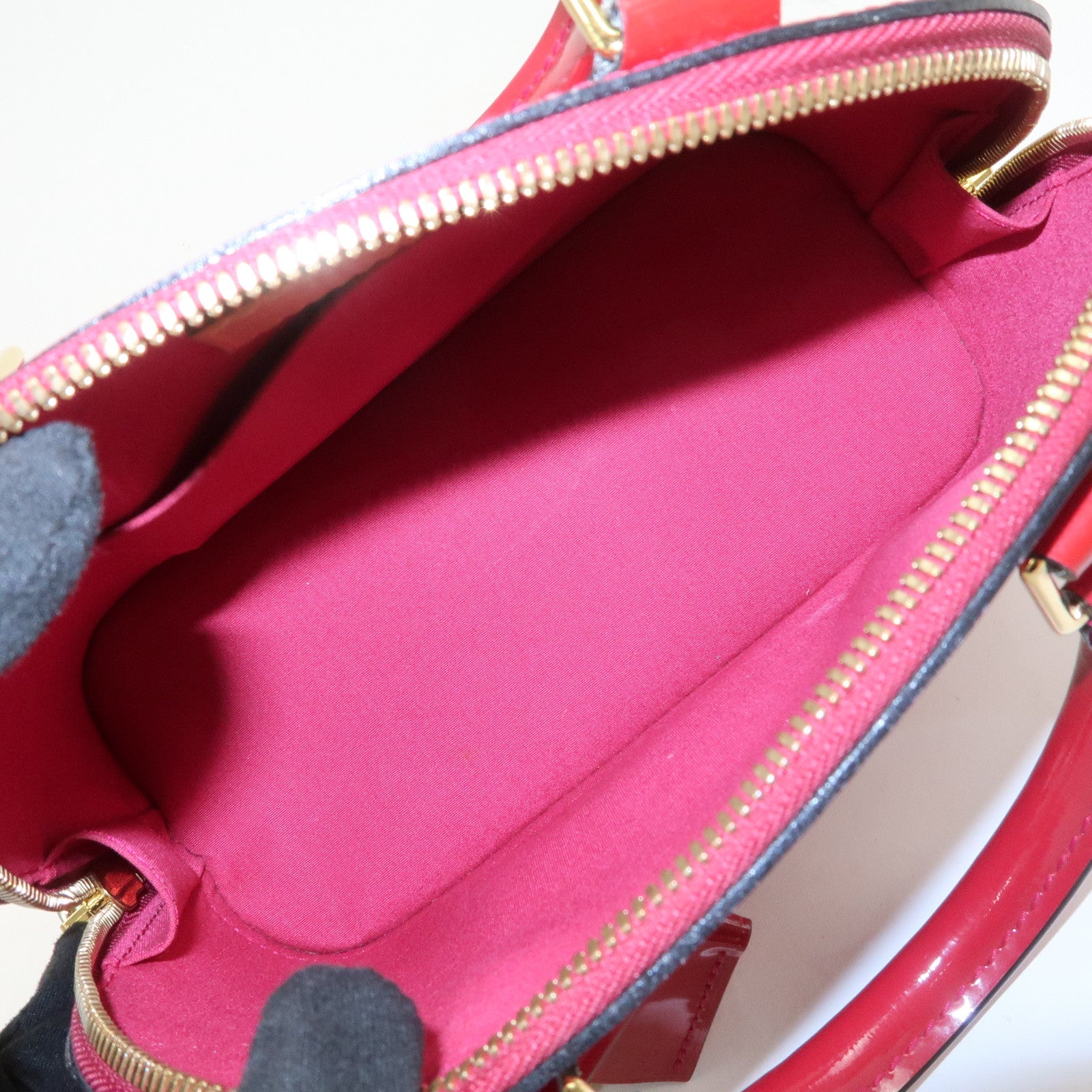 Louis Vuitton Monogram Vernis Alma BB 2Way Bag Rouge Grenade M91698