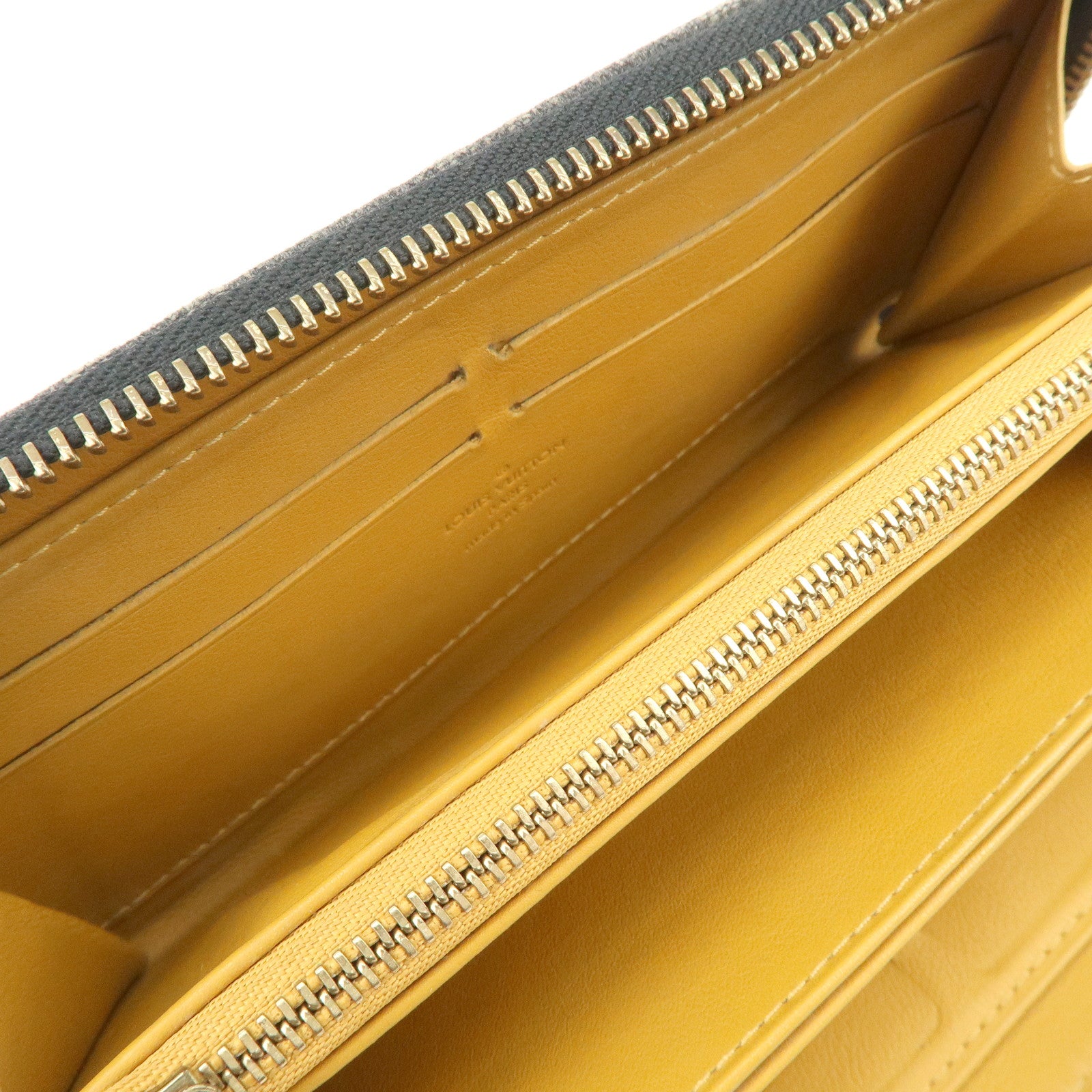 Louis Vuitton Monogram Denim Zippy Wallet Noir Black M95614