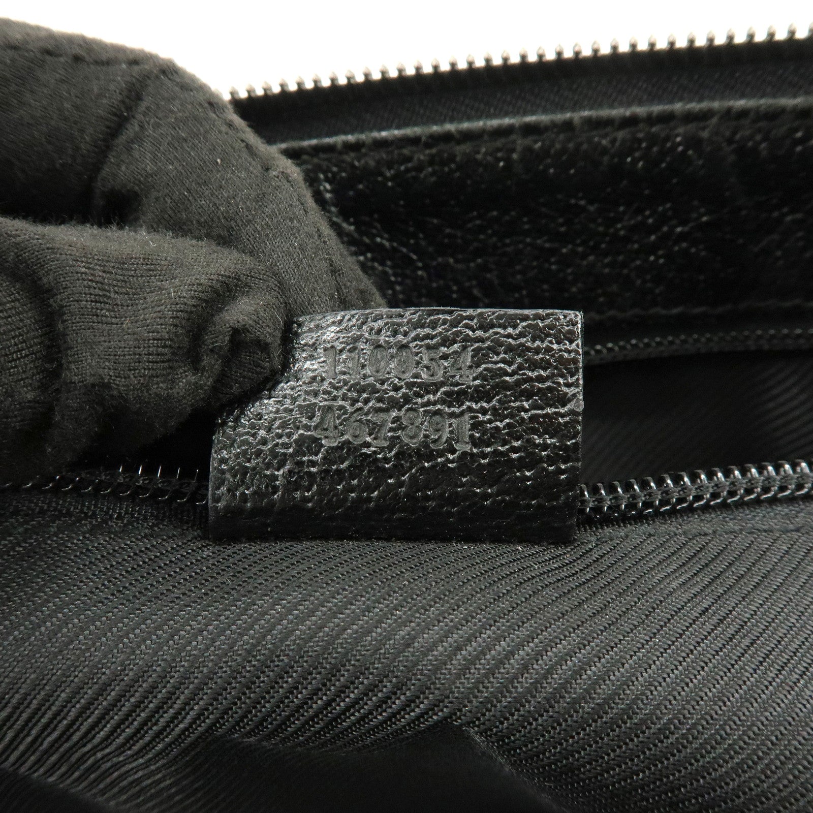 GUCCI GG Canvas Leather Shoulder Bag Messenger Bag Black 110054