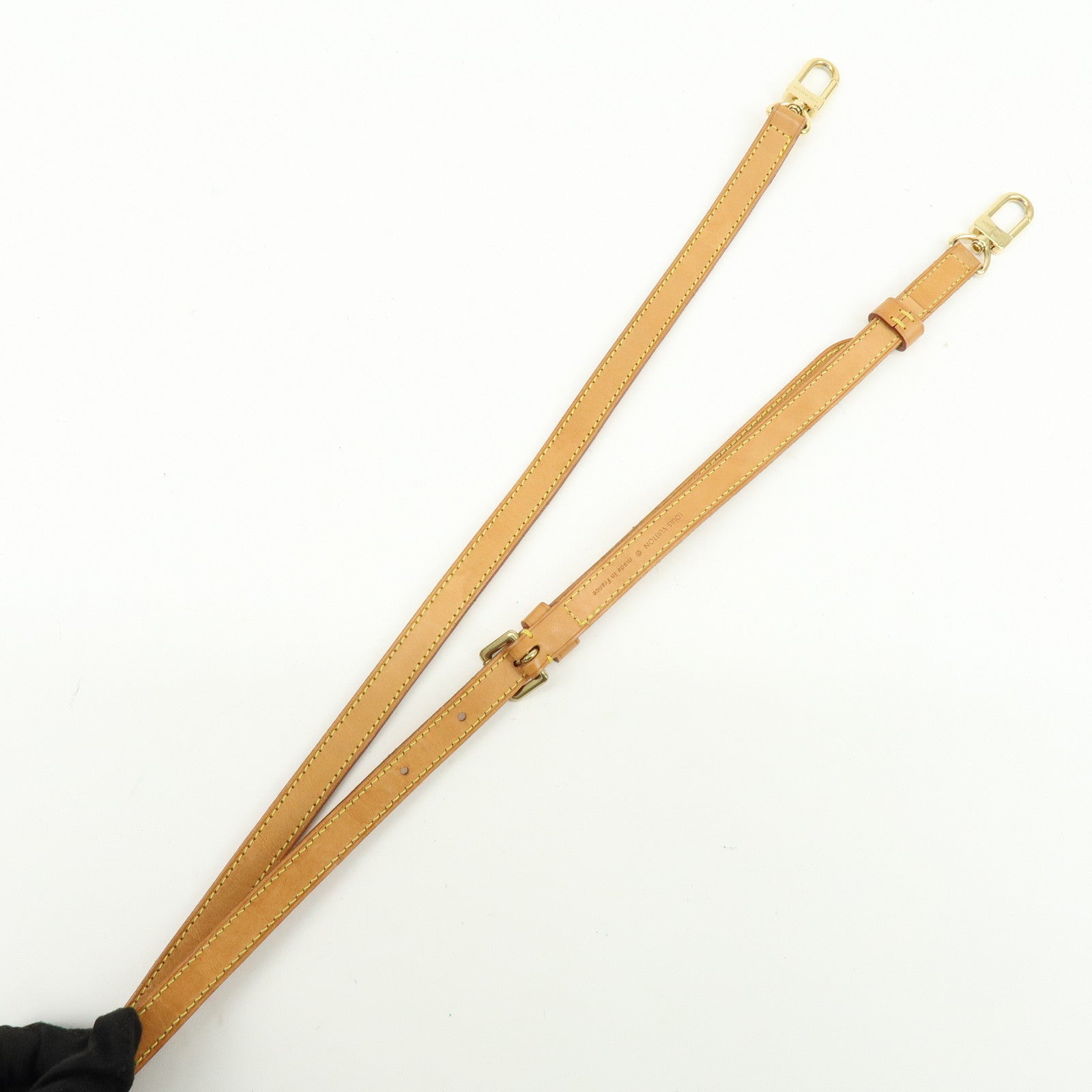 Louis Vuitton Adjustable Leather Shoulder Strap 120cm 1.6cm J52312