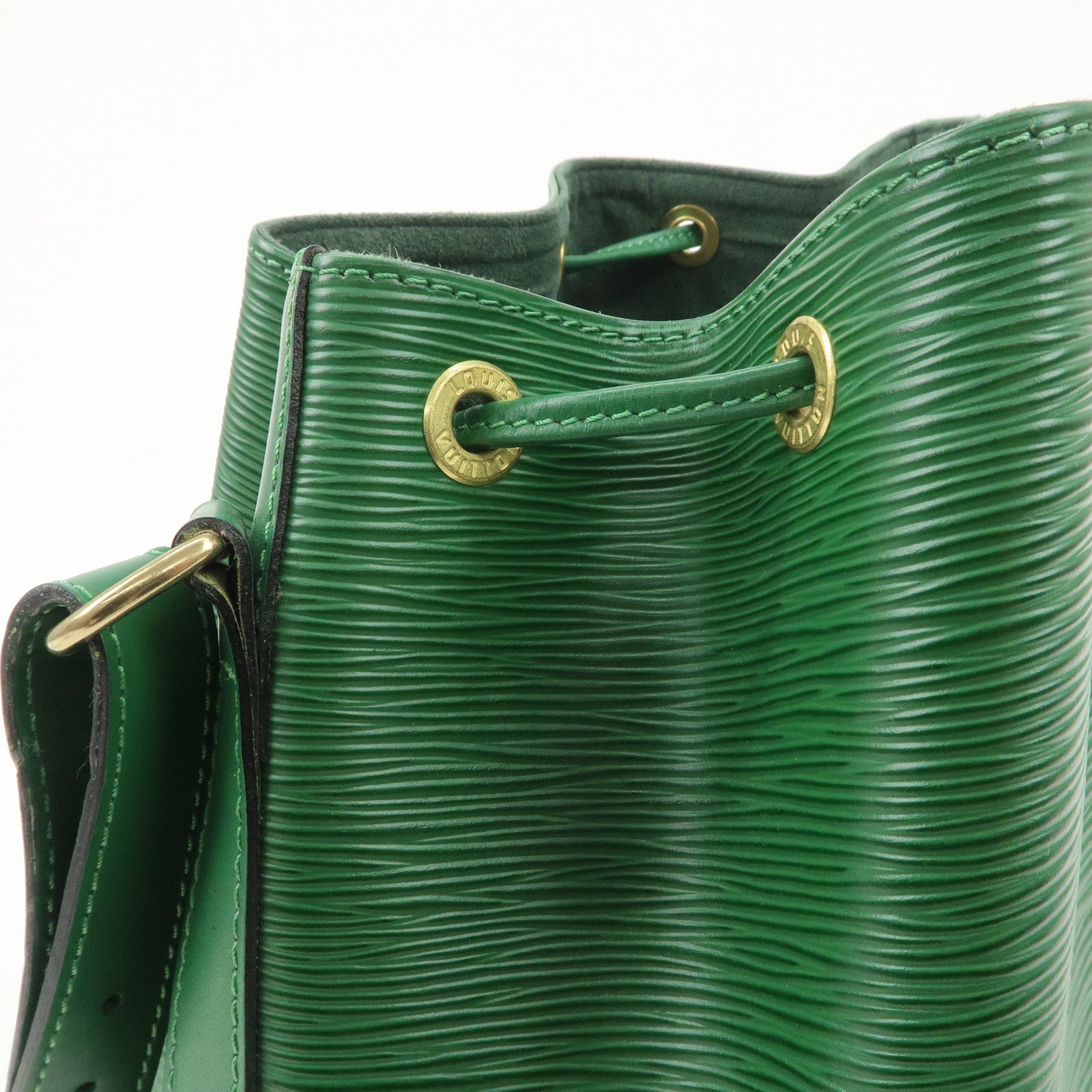 Louis Vuitton Epi Petit Noe Shoulder Bag Borneo Green M44104