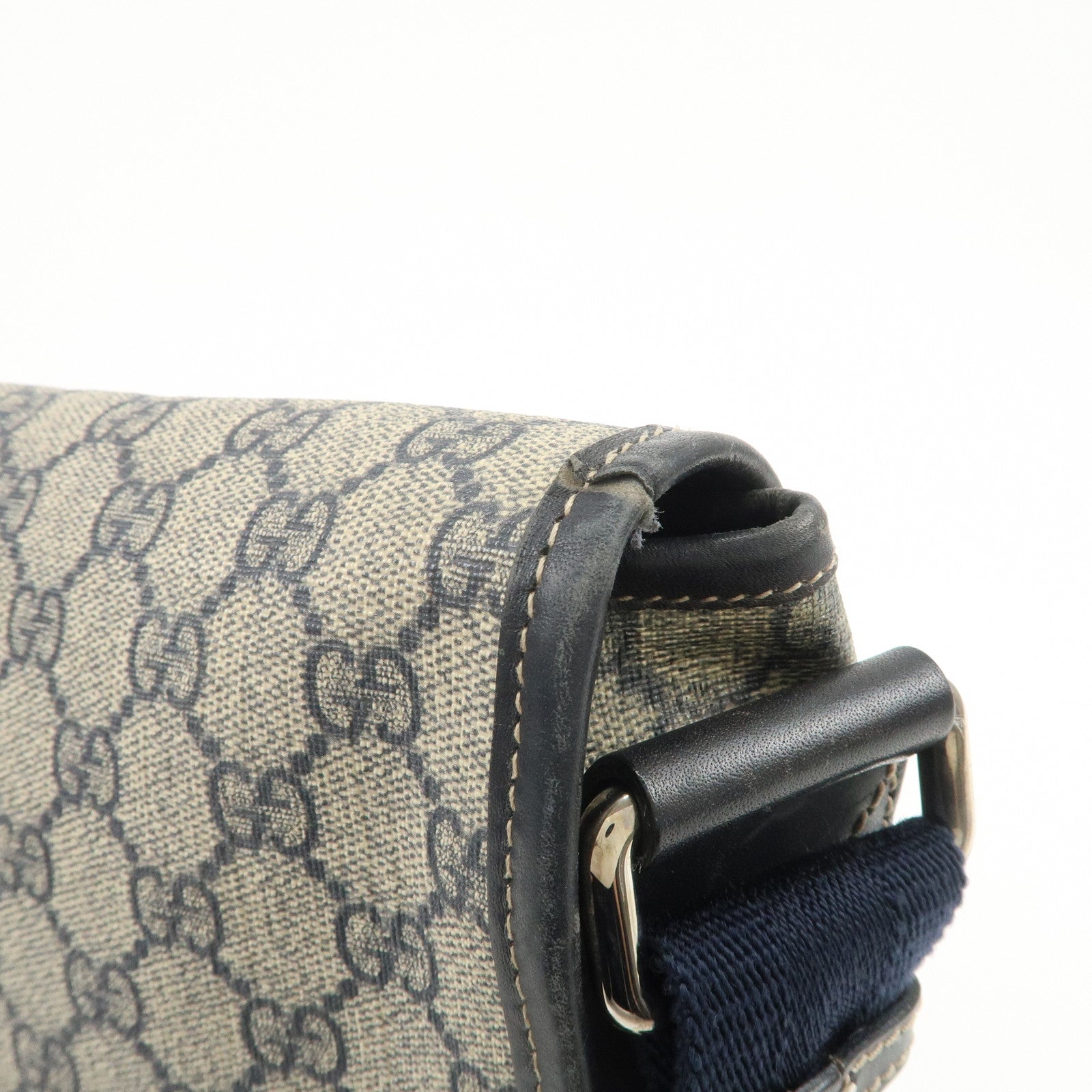 GUCCI GG Supreme Shoulder Bag Messenger Bag Beige Navy 201732
