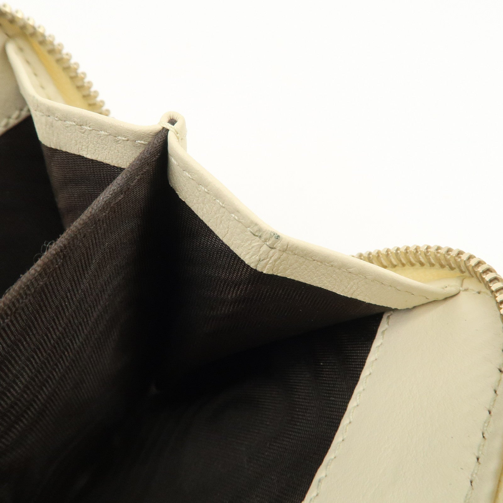 GUCCI Micro Guccissima Leather Signature Bi-Fold Compact Wallet Ivory Used