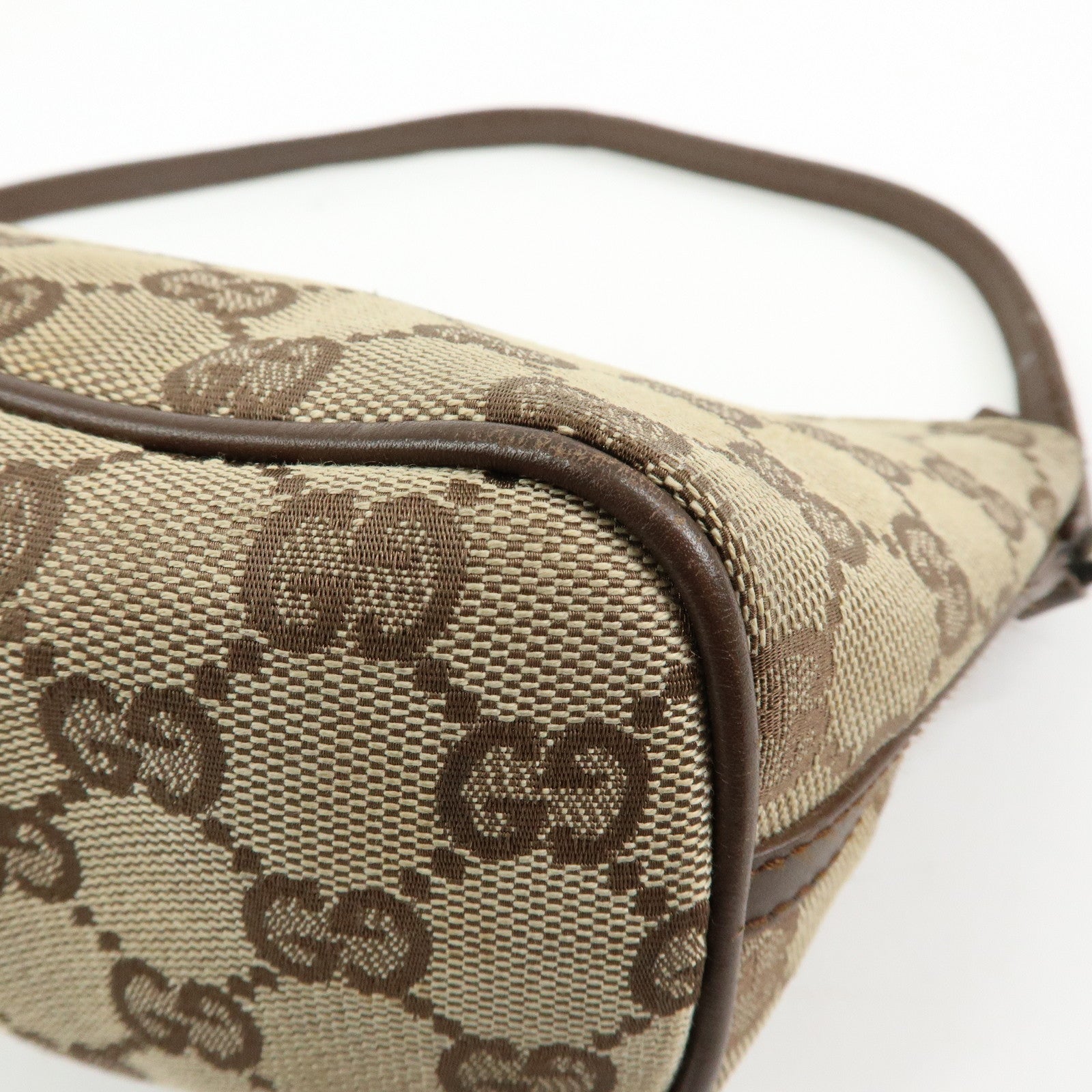 GUCCI Boat Bag GG Canvas Hand Bag Accessory Pouch Beige Brown 07198