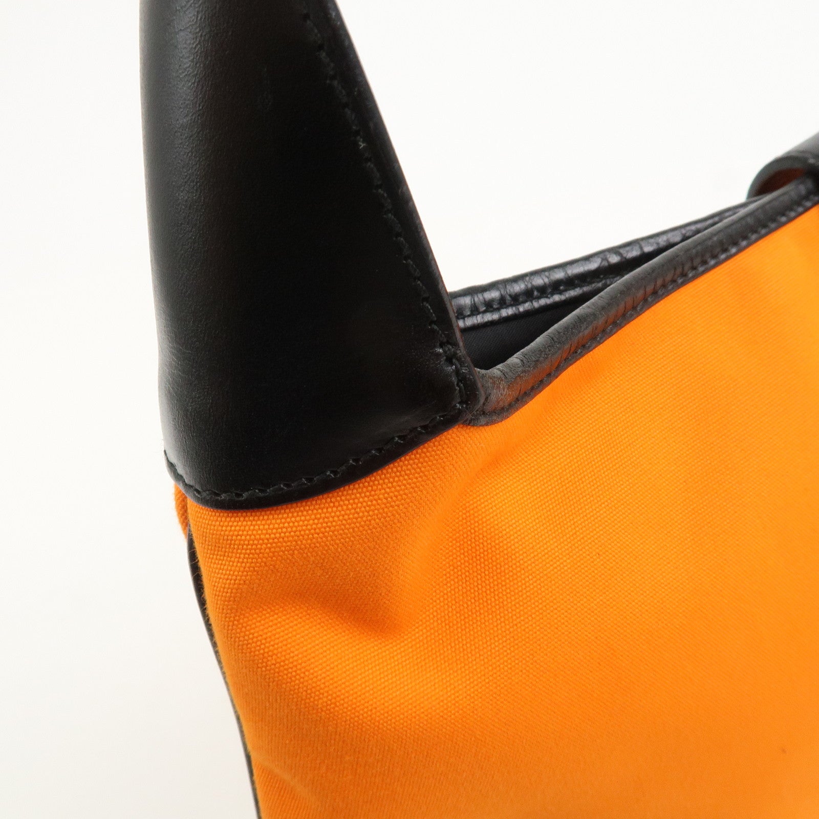 GUCCI Jackie Canvas Leather Shoulder Bag Hand Bag Black 001・3306