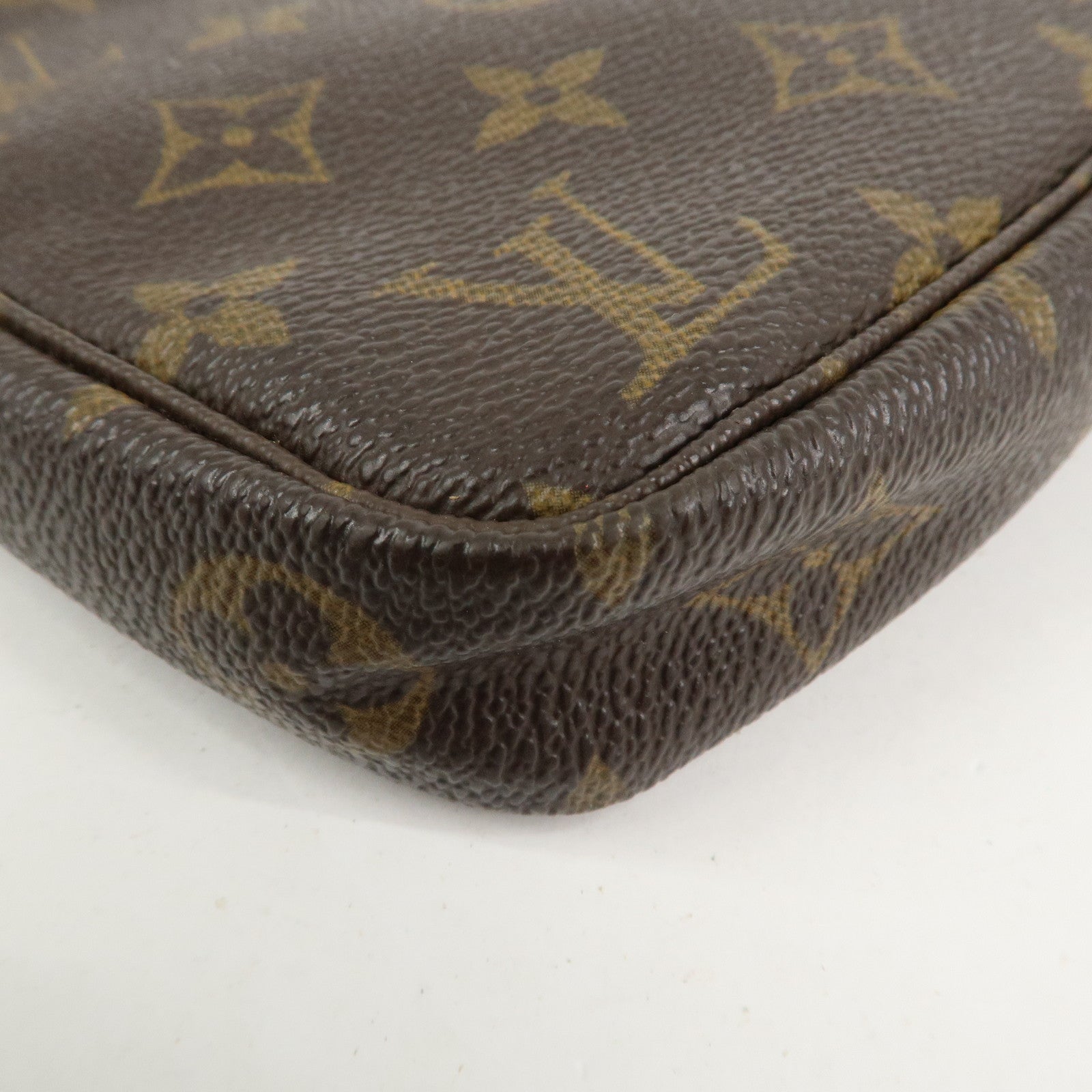 Louis Vuitton Monogram Pochette Accessoires Pouch Hand Bag M51980