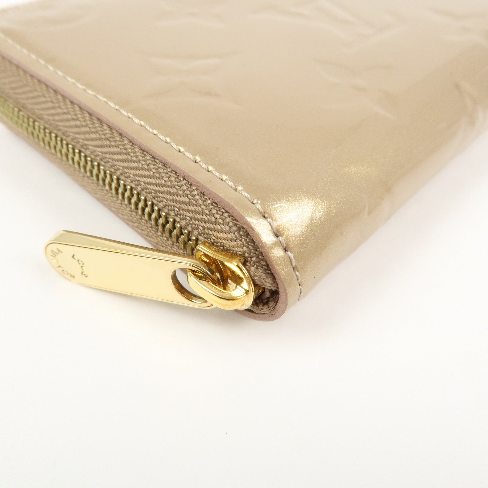 Louis Vuitton Monogram Vernis Round Zippy Coin Purse Beige M91762