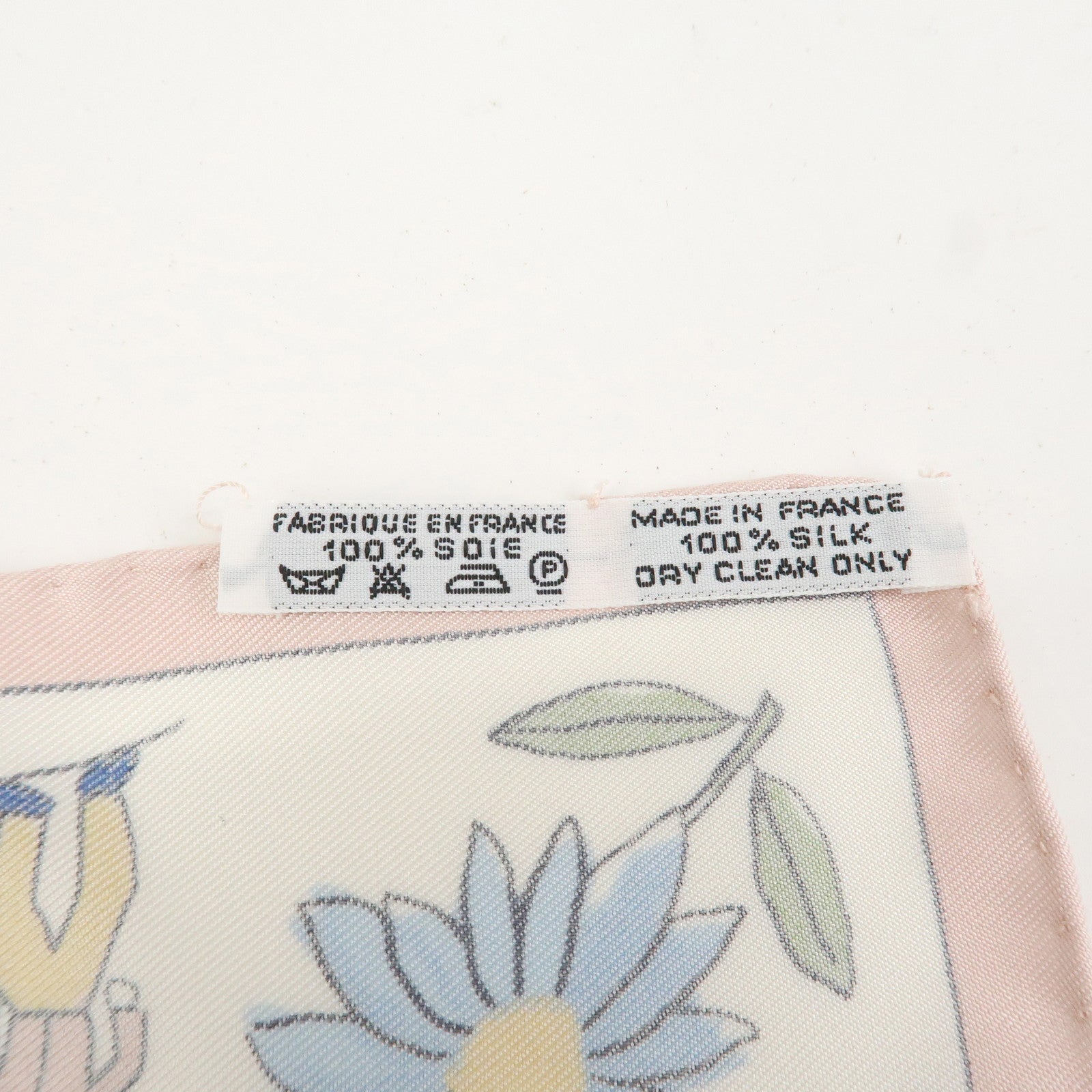 HERMES Carré45 RE TOUR A LA TERRE Scarf Silk 100% Ivory Pink