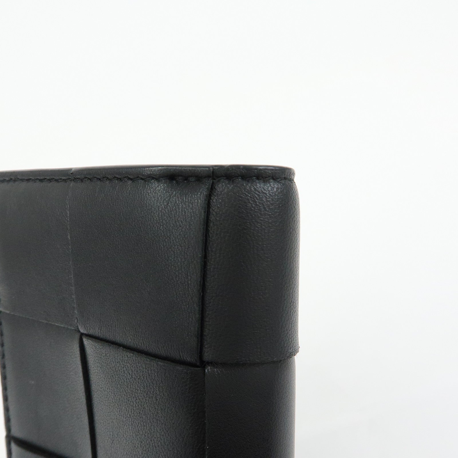 BOTTEGA VENETA Cassette Leather Small Bi-fold Comact Wallet Black