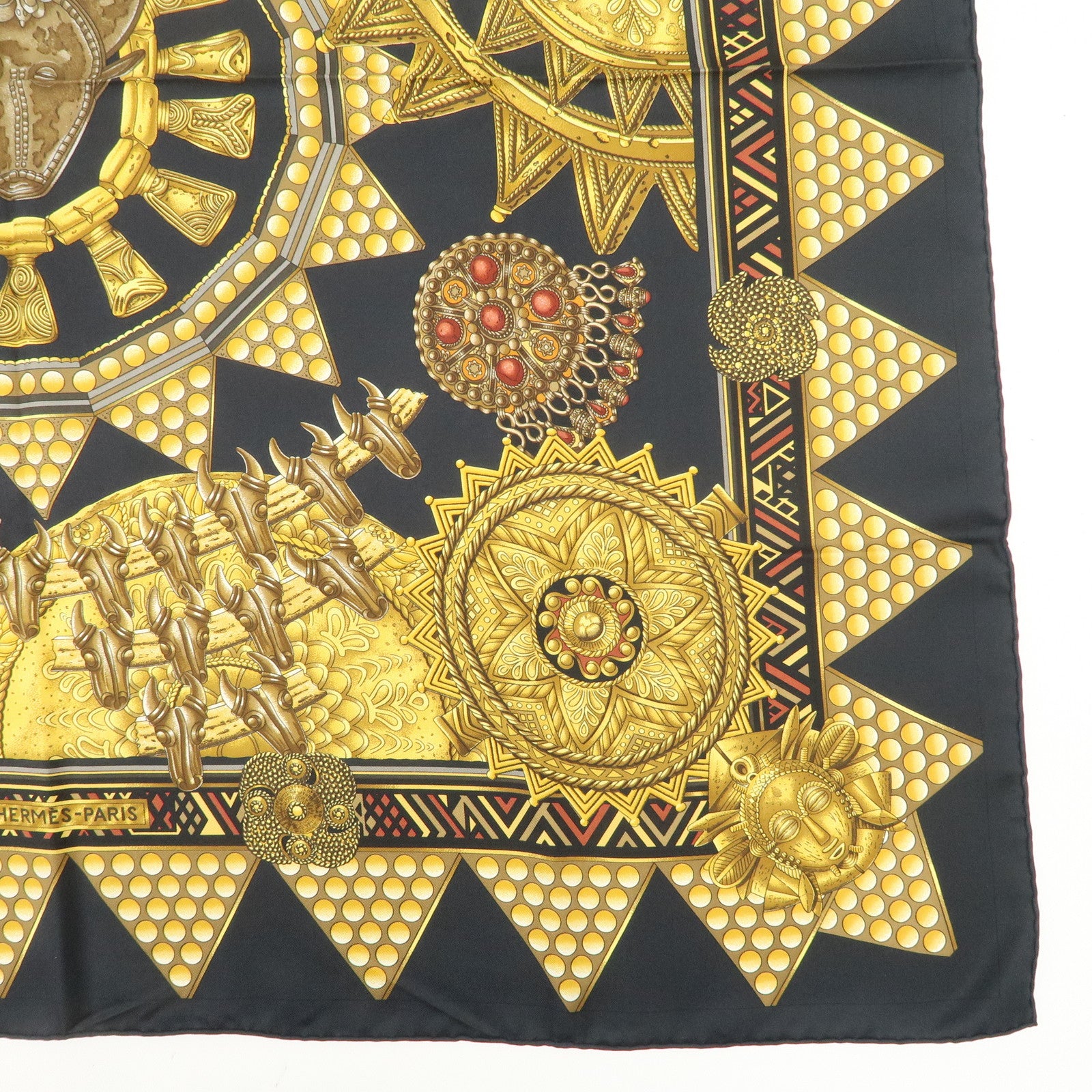 HERMES Carre 90 Silk 100% Scarf  L'OR DES CHEFS Black Yellow
