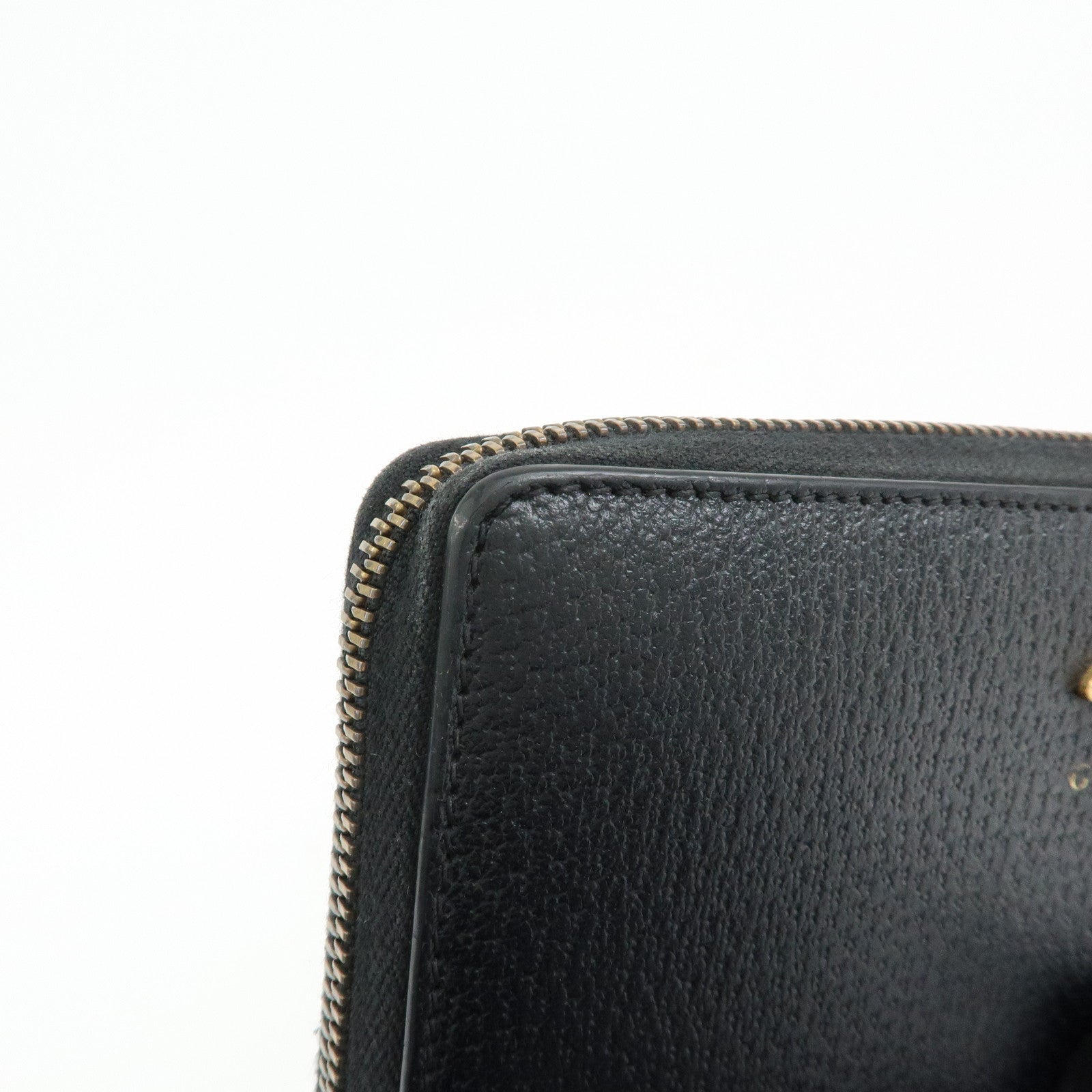 GUCCI Animalier Bee Leather Zip-Around Long Wallet Black 523667