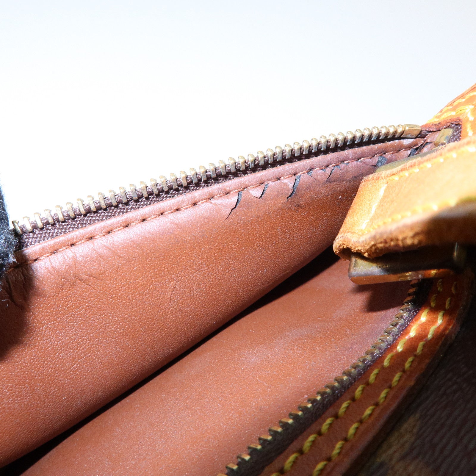 Louis Vuitton Monogram Cite MM Shoulder Bag Hand Bag M51182