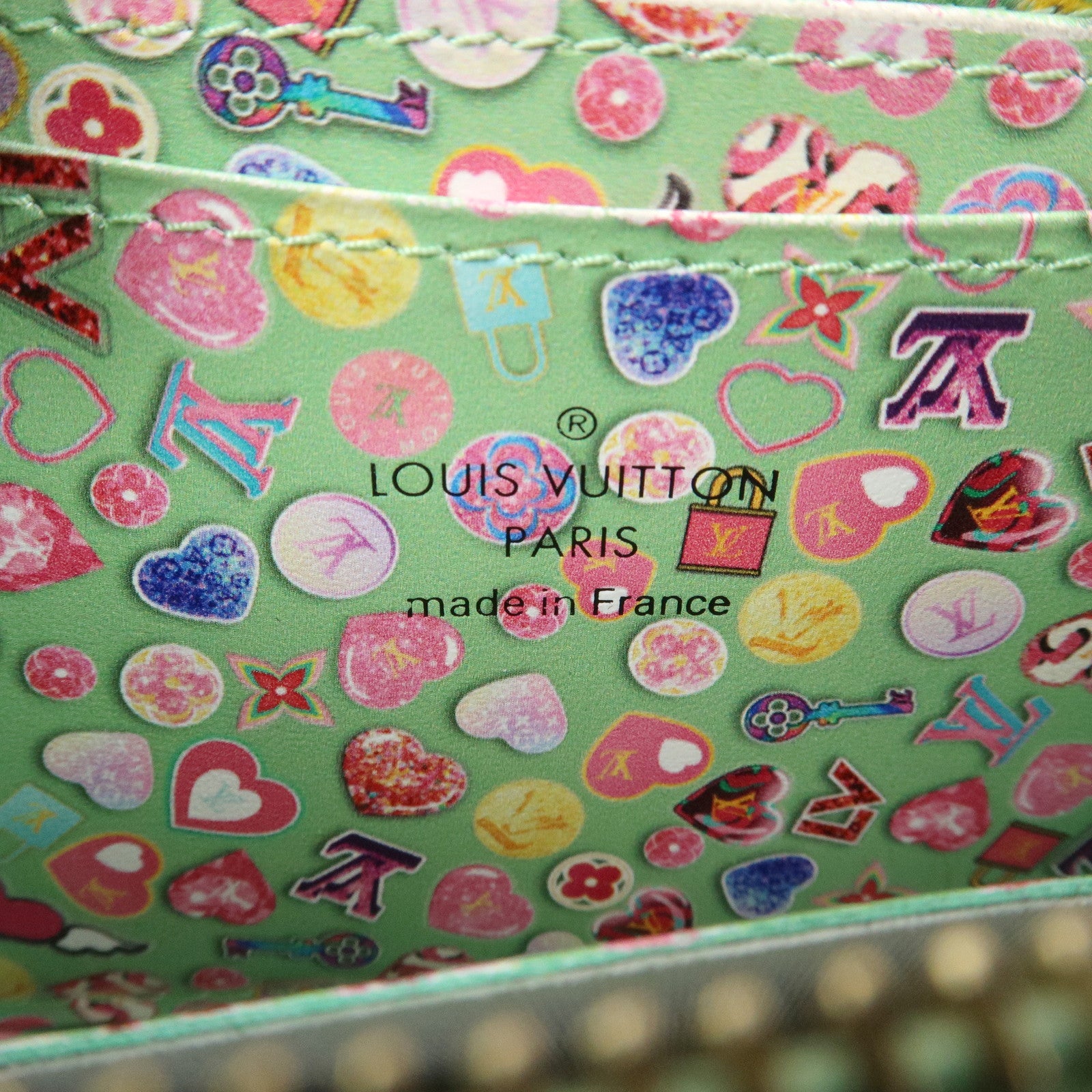 Louis Vuitton Monogram Vernis Leather Coin Case Gummy Apple M81892