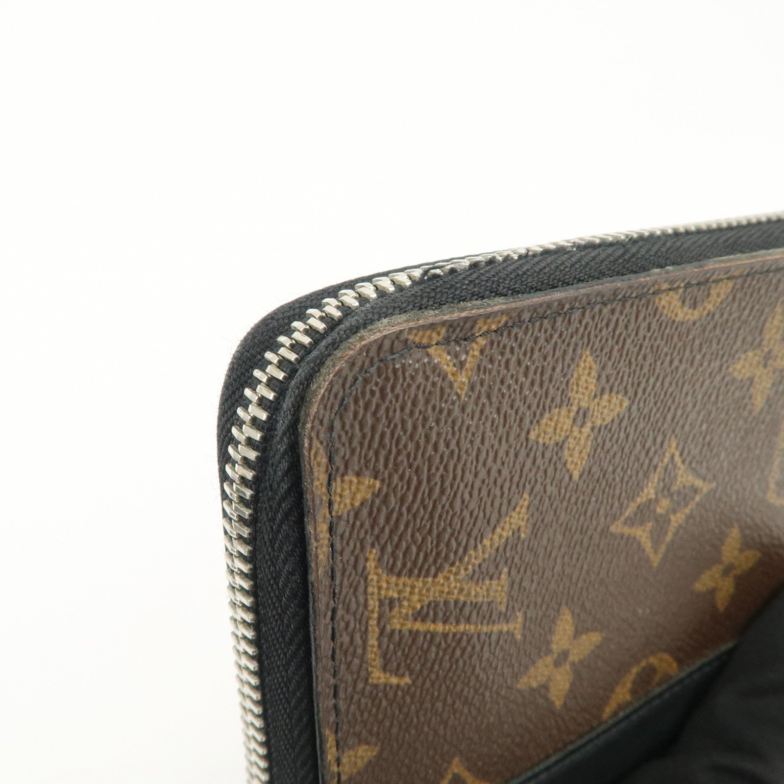 Louis Vuitton Monogram Macassar Zippy Wallet Vertical M60109