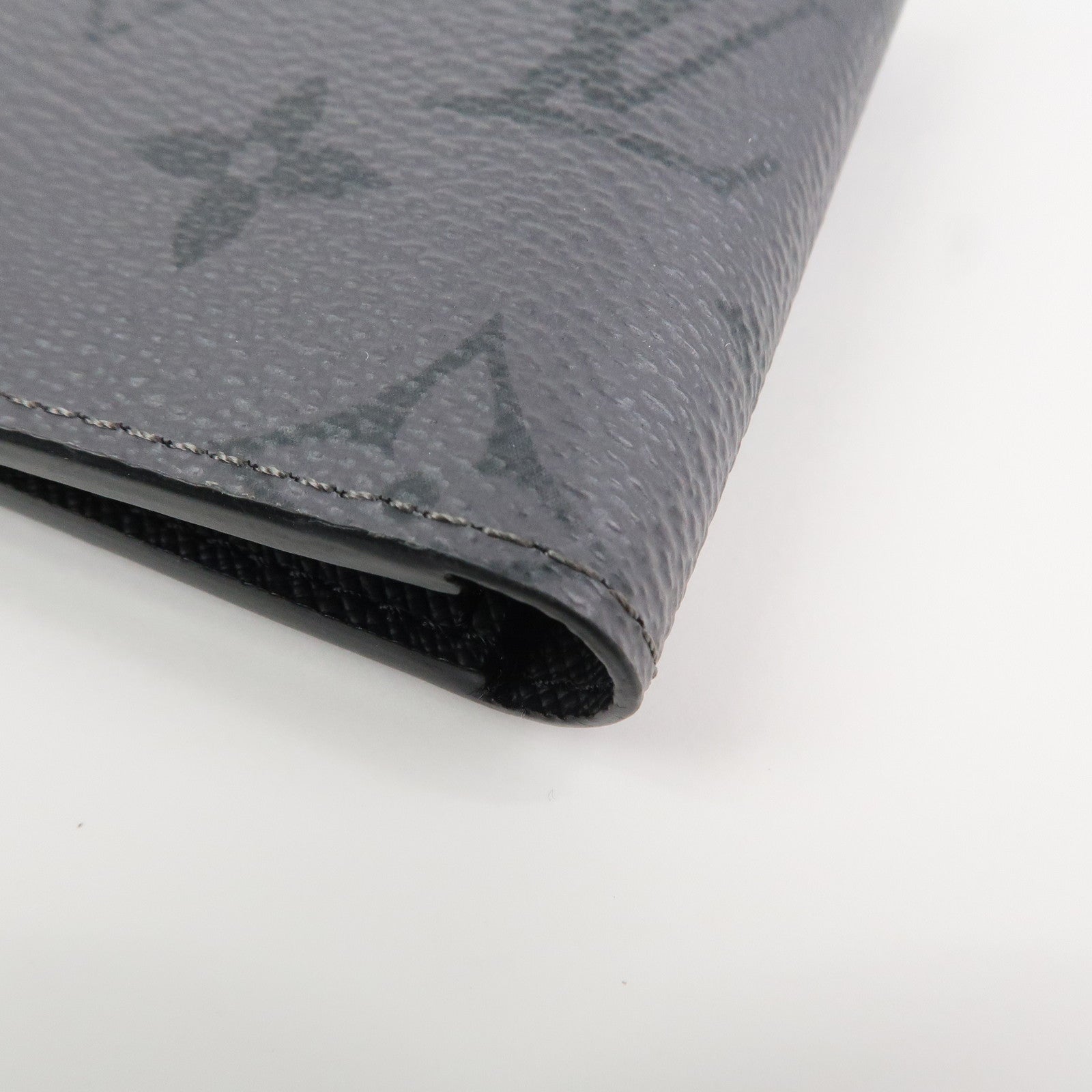 Louis Vuitton Monogram Eclips Portefeuille Slender Wallet M80906