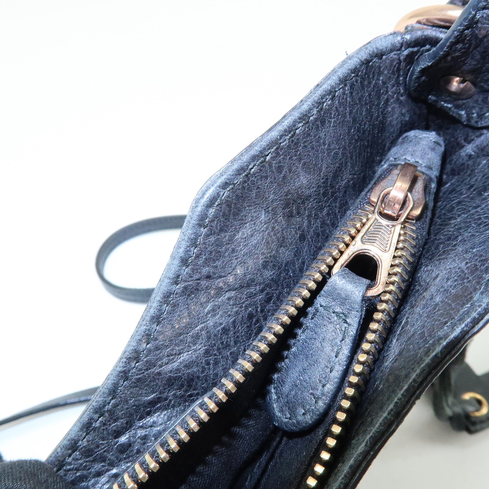 BALENCIAGA The Giant Hip Leather Shoulder Bag Black 237203