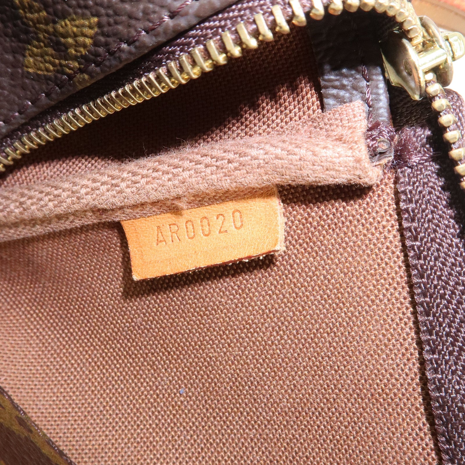 Louis Vuitton Monogram Pochette Accessoires Pouch Hand Bag M51980
