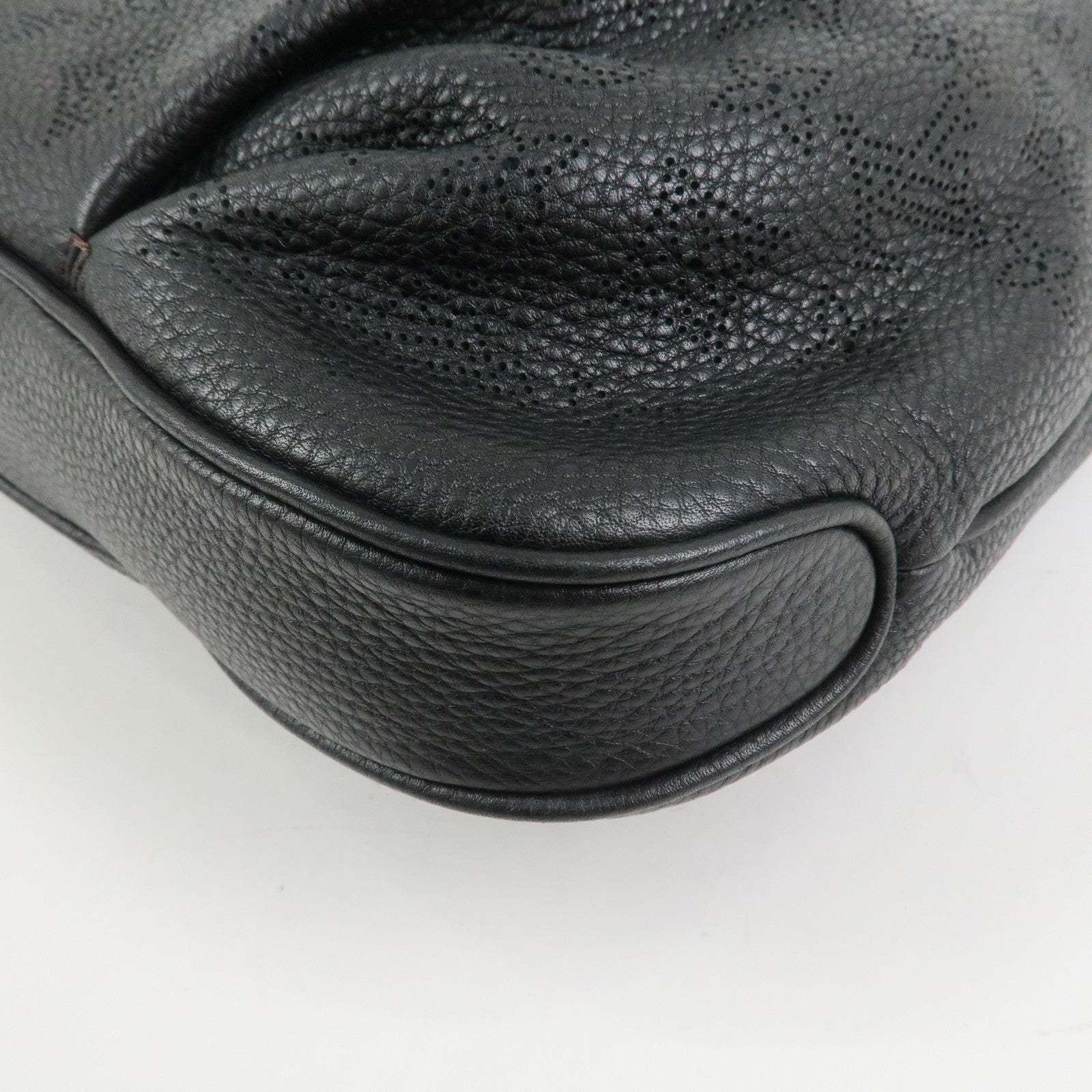 Louis Vuitton Monogram Mahina Leather 2Way Shoulder Bag Noir M93987
