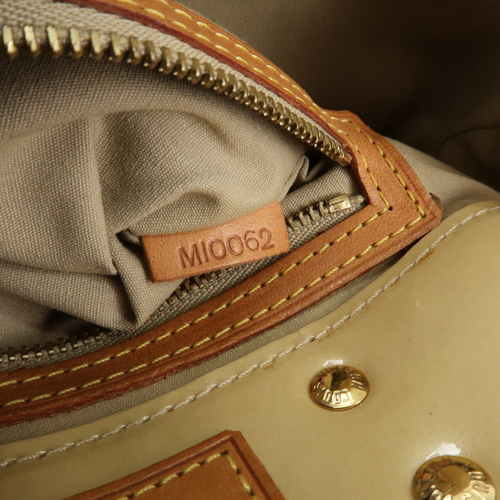 Louis Vuitton Monogram Vernis Lead PM Hand Bag Noisette M91334