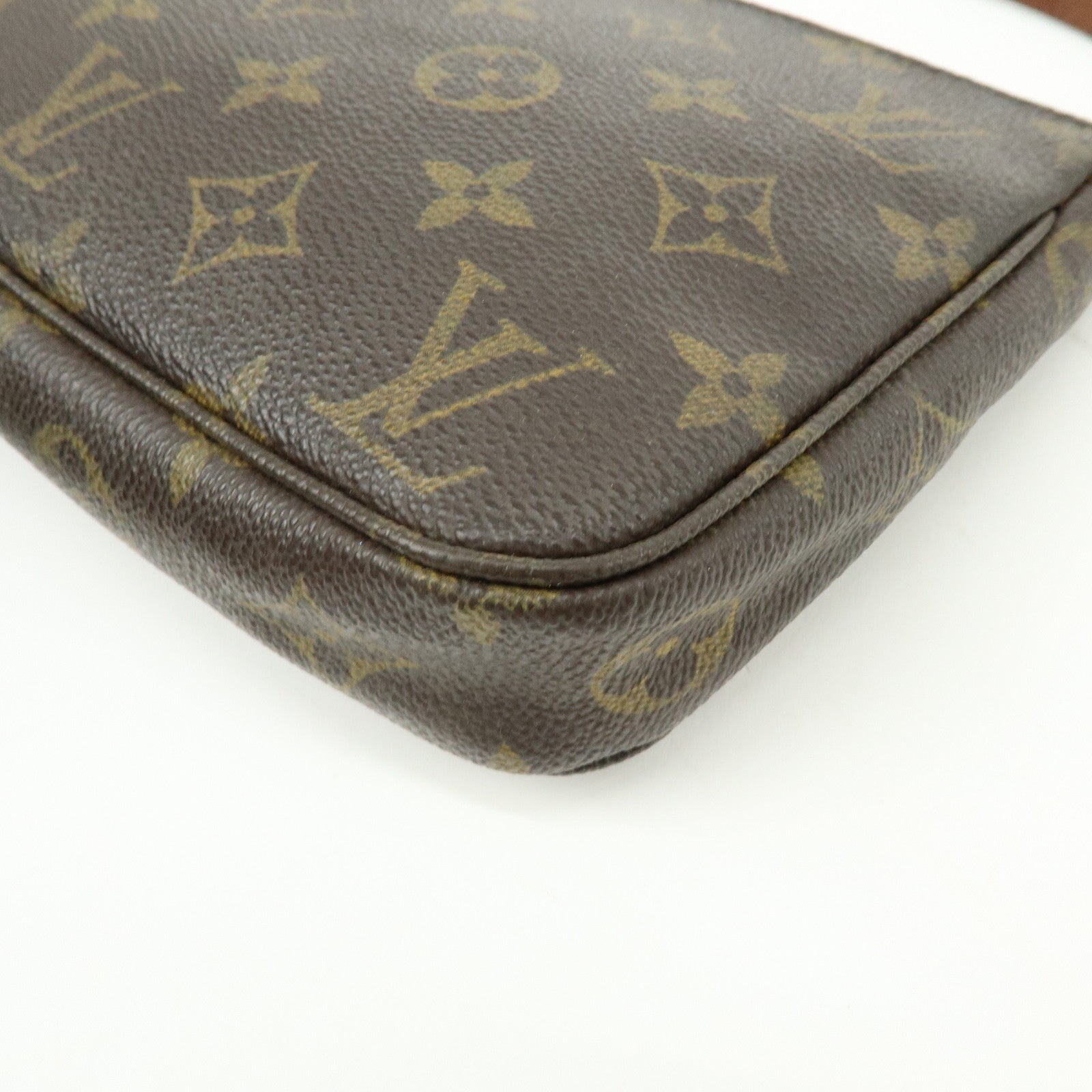 Louis Vuitton Monogram Pochette Accessoires Pouch Hand Bag M51980