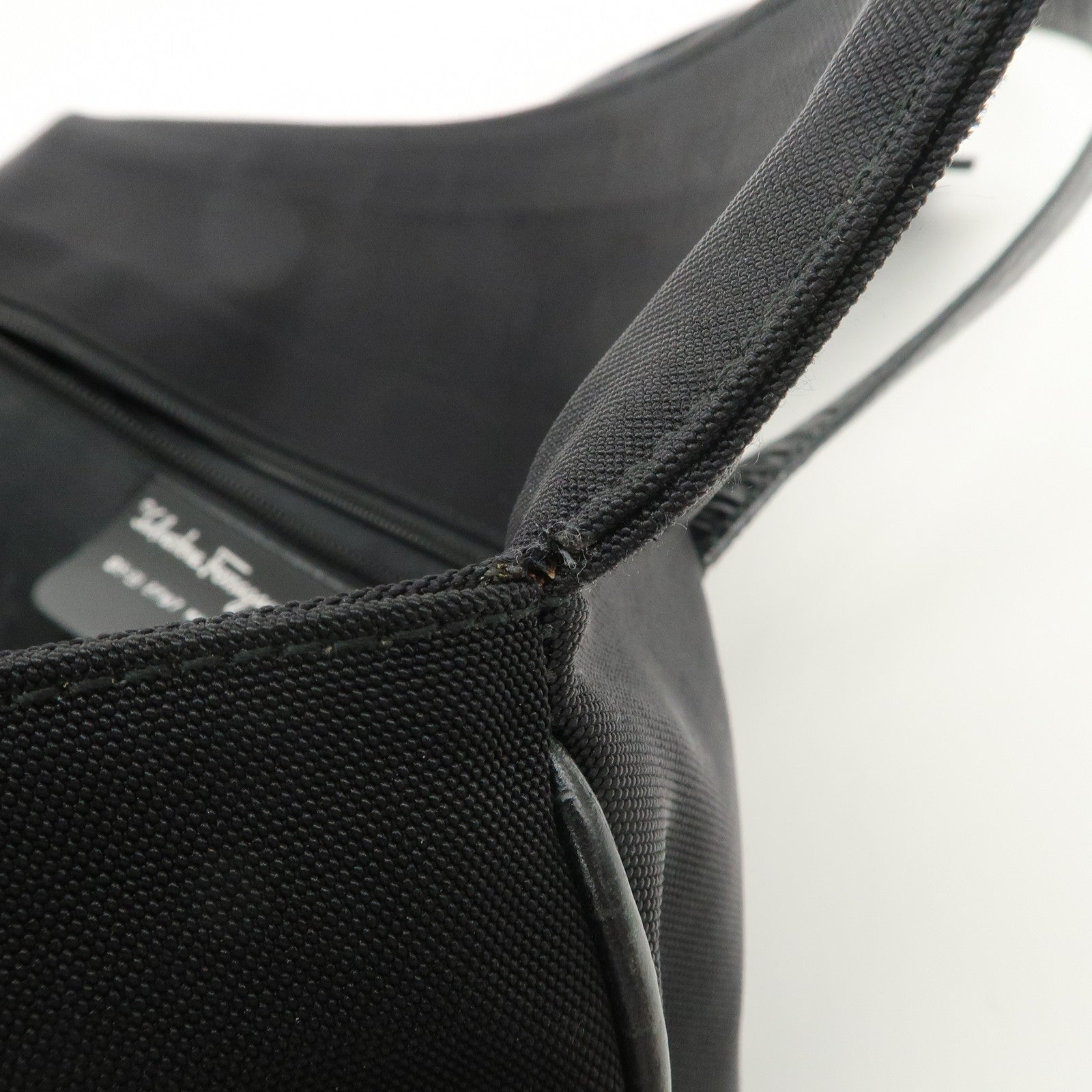 Ferragamo Vara Nylon Embossed Leather Shoulder Bag Hand Bag Black