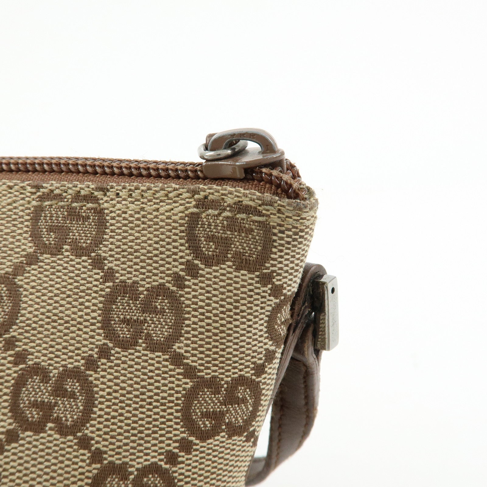 GUCCI Boat Bag GG Canvas Hand Bag Accessory Pouch Beige Brown 07198
