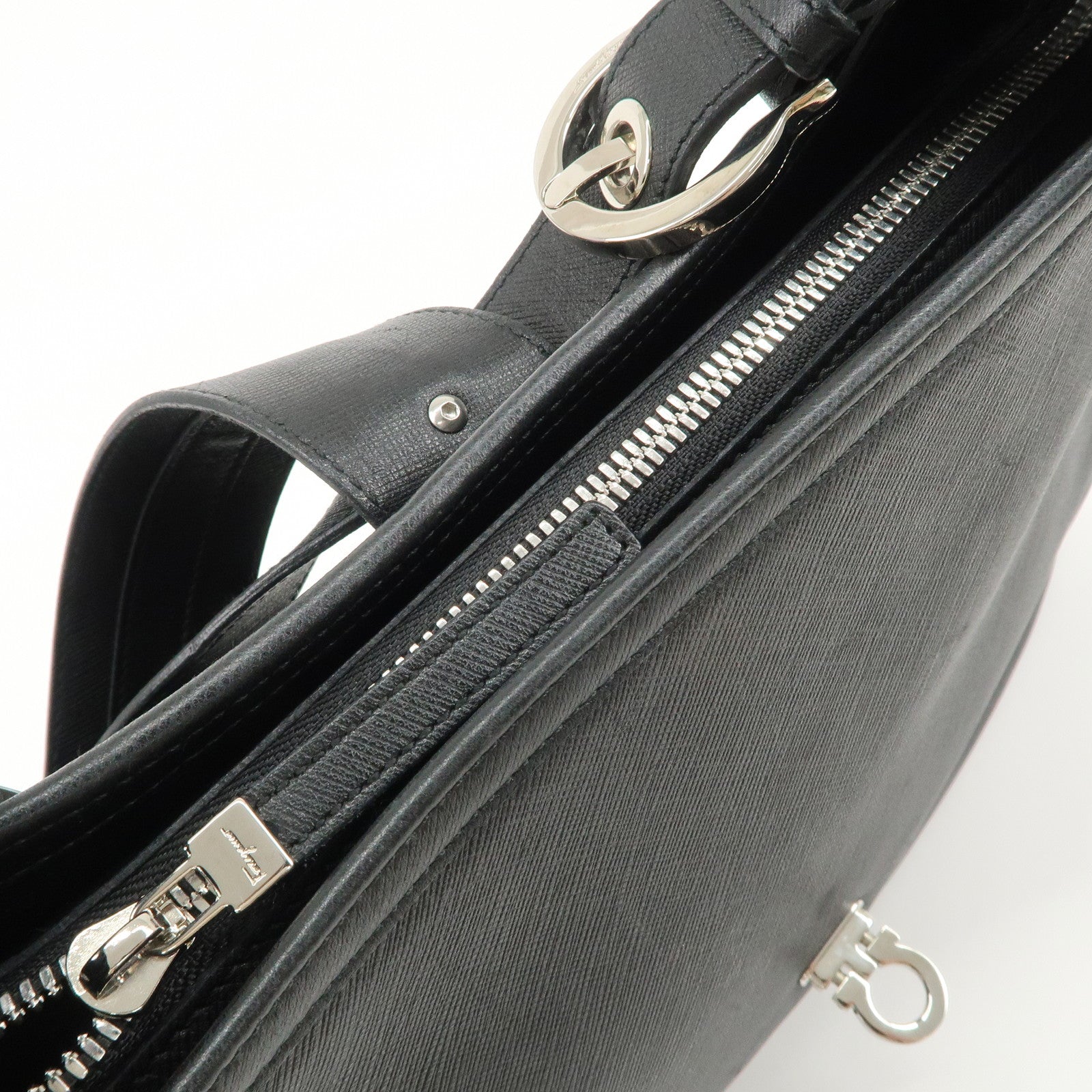 Ferragamo Gancini Leather Shoulder Bag Black Used