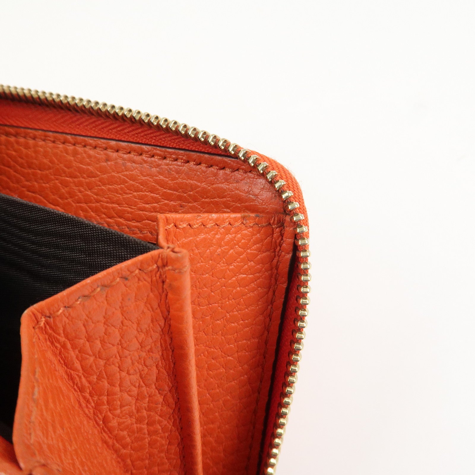 GUCCI Interlocking G Leather Flap Round Zippy Long Wallet 449397