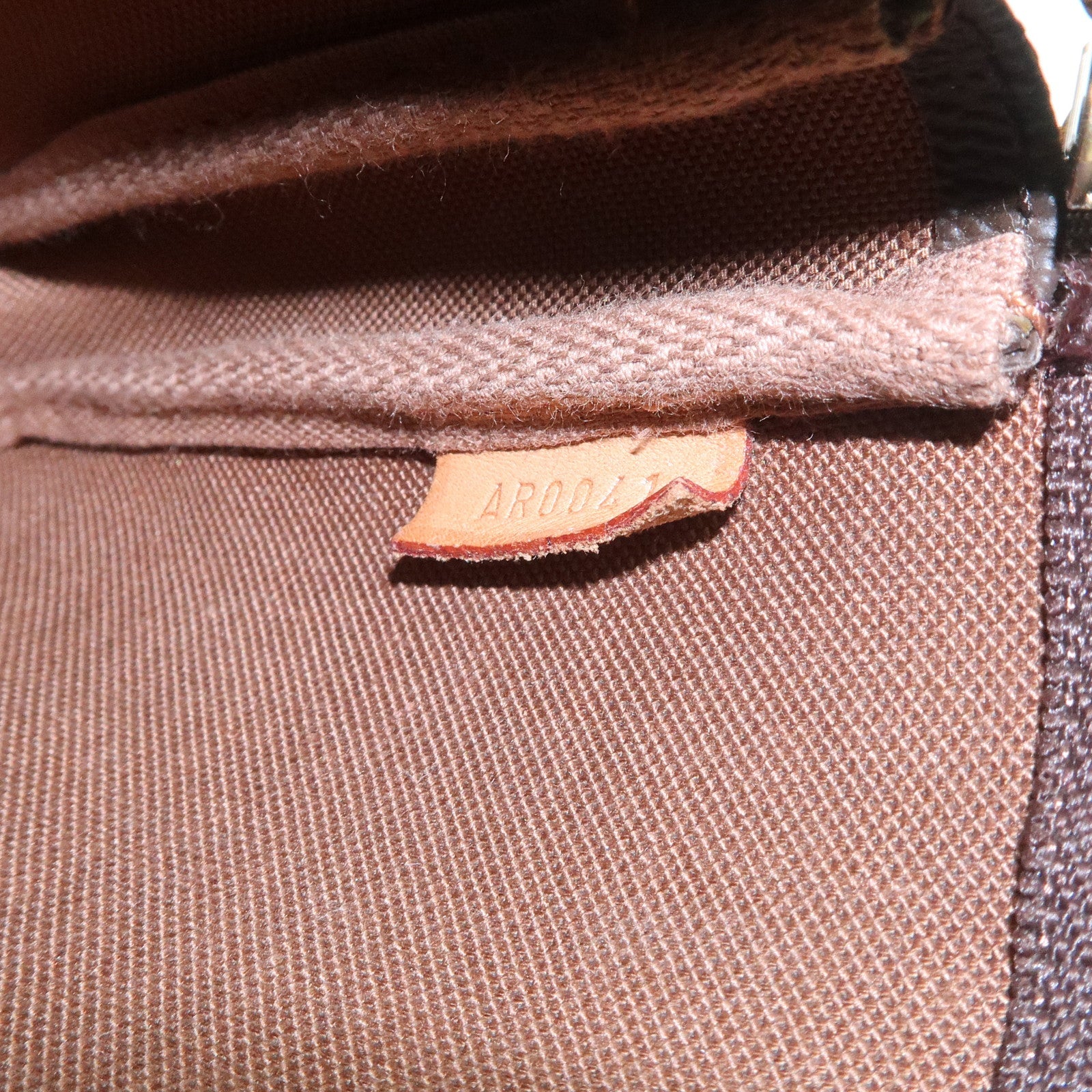 Louis Vuitton Monogram Graffiti Pochette Accessoires Peach M92193