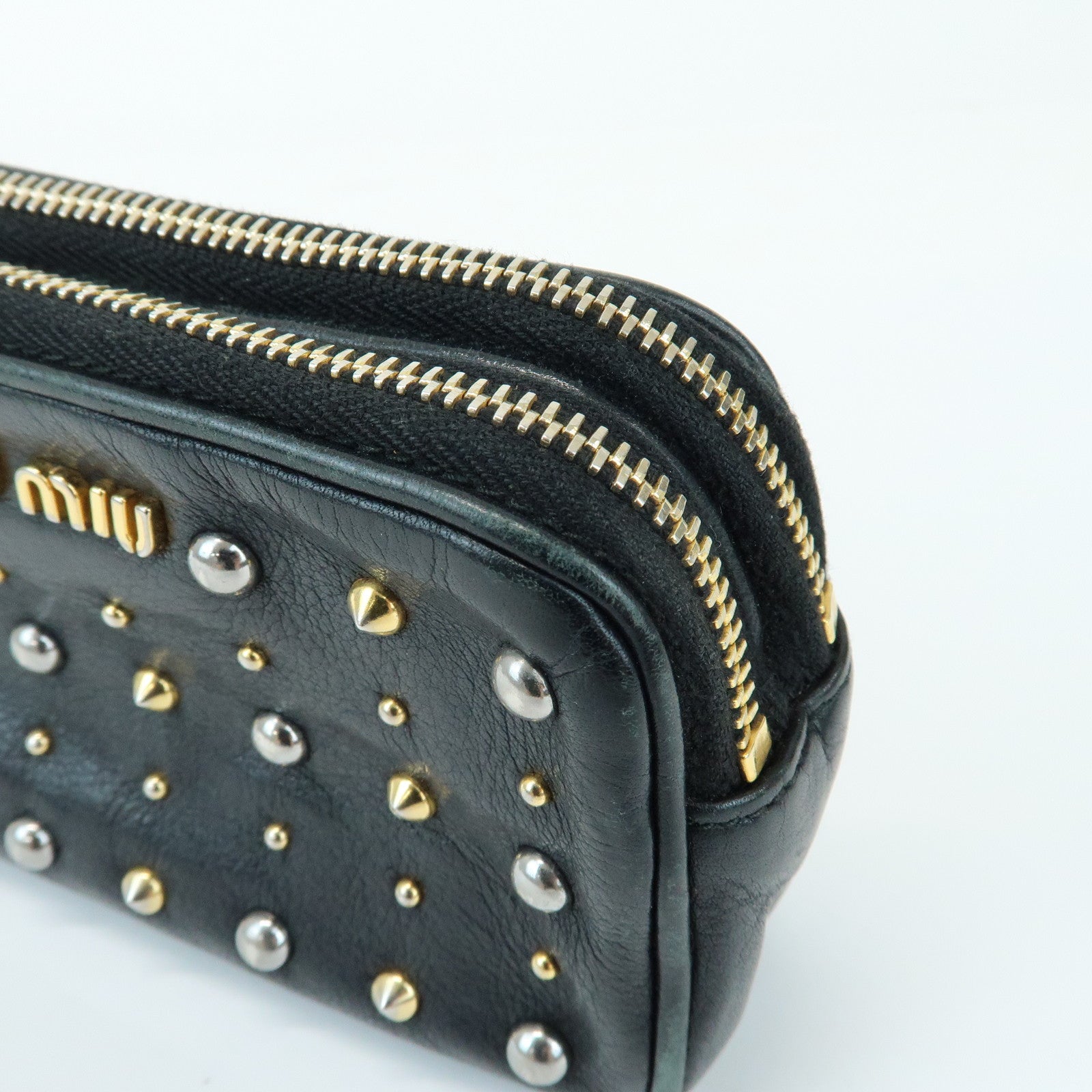 MIU MIU Lamb Skin Studs Cosmetic Pouch Accessoires Pouch Black