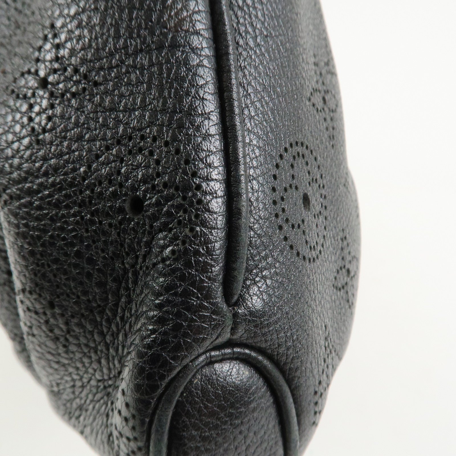 Louis Vuitton Monogram Mahina Selene MM 2Way Hand Bag Noir M93987