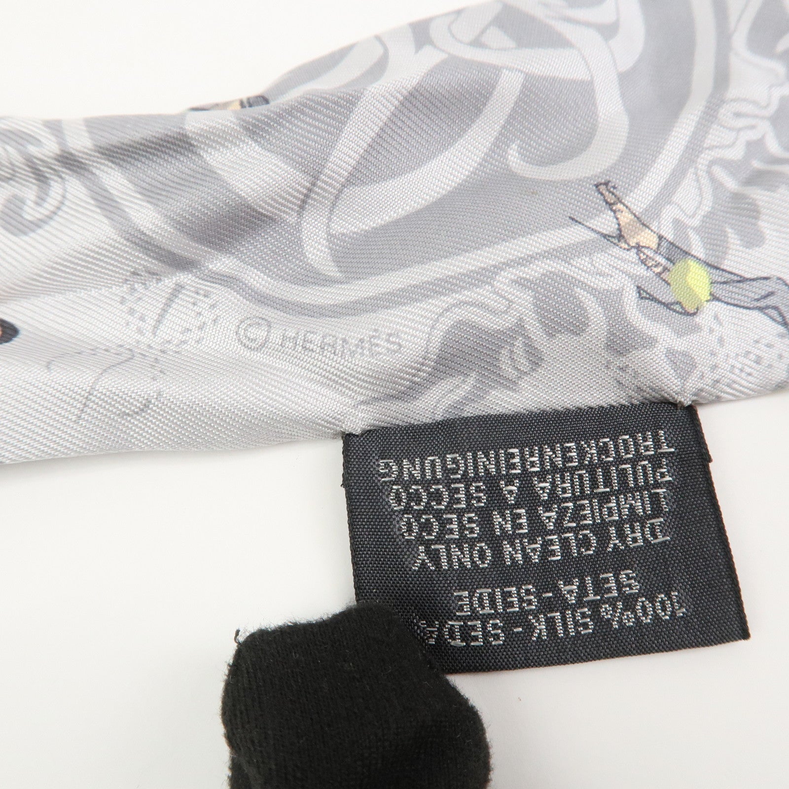 HERMES Twilly Silk 100% Ex-Libris Les Parisiennes Scarf Gray