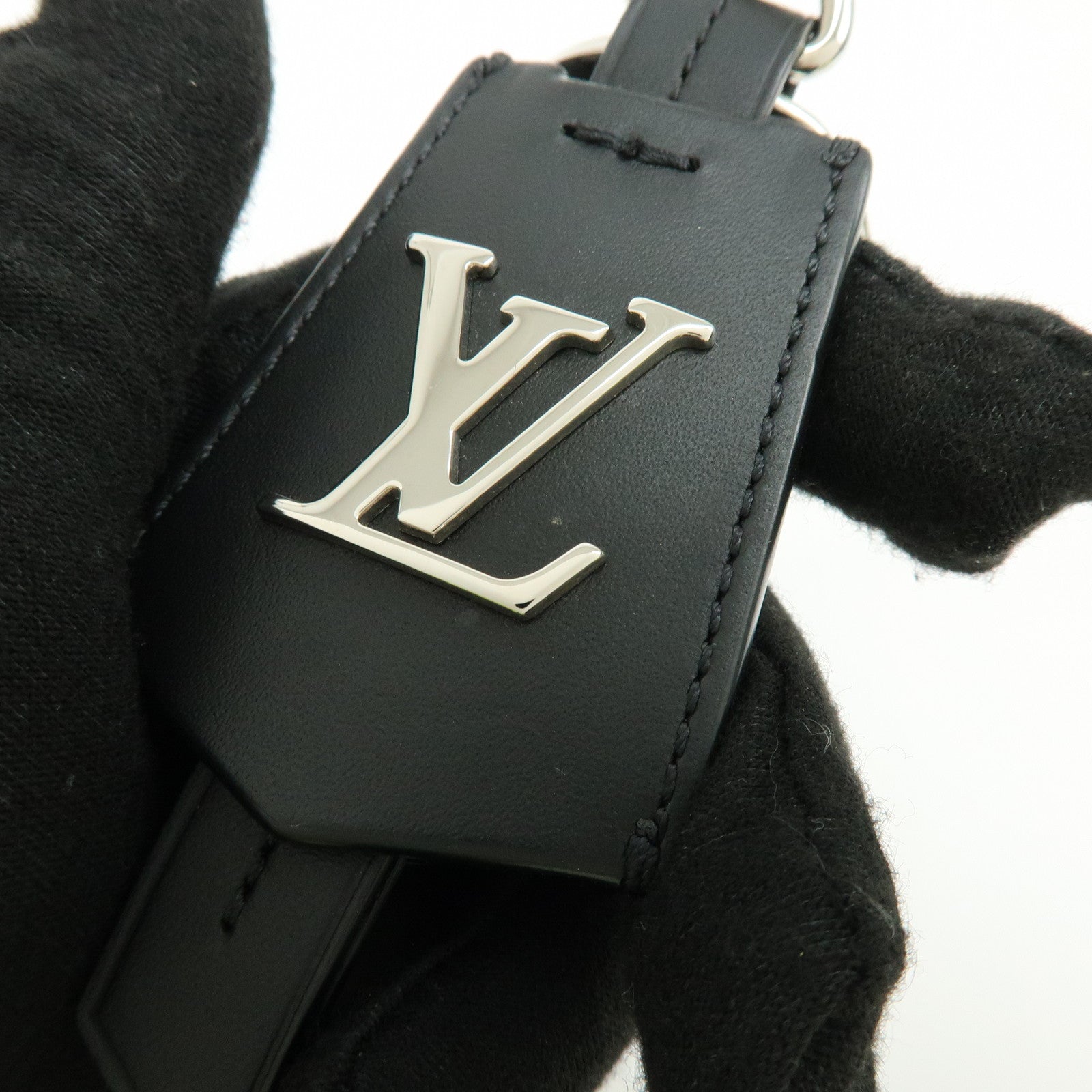 Louis Vuitton Leather Bag Charm Key Chain Black Silver M68020