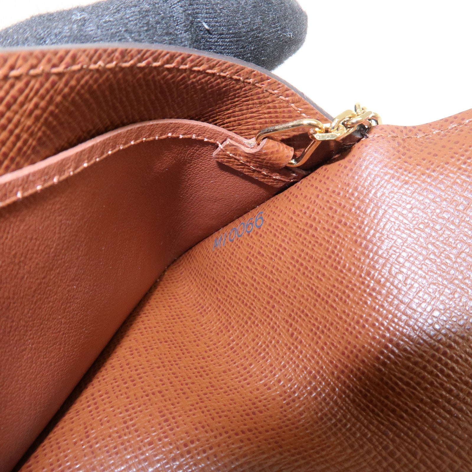 Louis Vuitton Monogram Multicles Lava Coin Case Key Case M60029