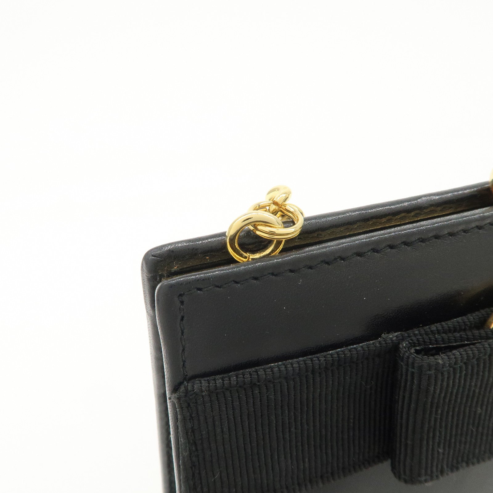 Ferragamo Vara Leather Ribbon Mini Chain Shoulder Bag Black Used