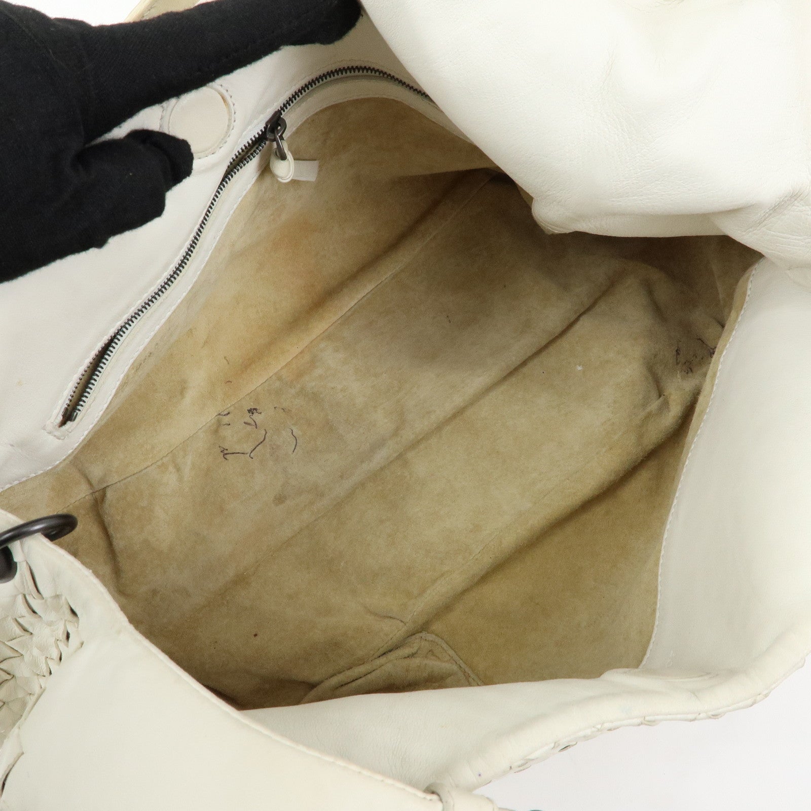 BOTTEGA VENETA Intrecciato Campana Leather Shoulder Bag 125787