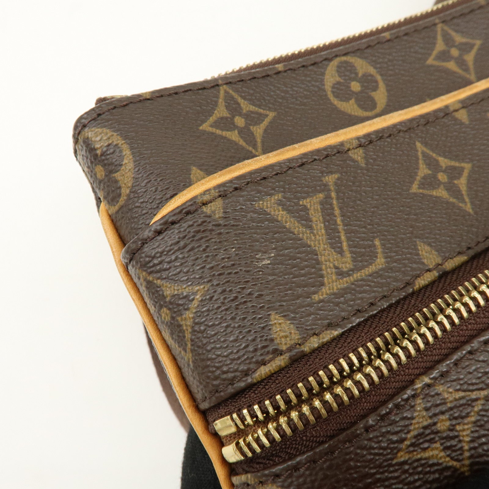 Louis Vuitton Monogram Pochette Valmy Shoulder Bag Brown M40524