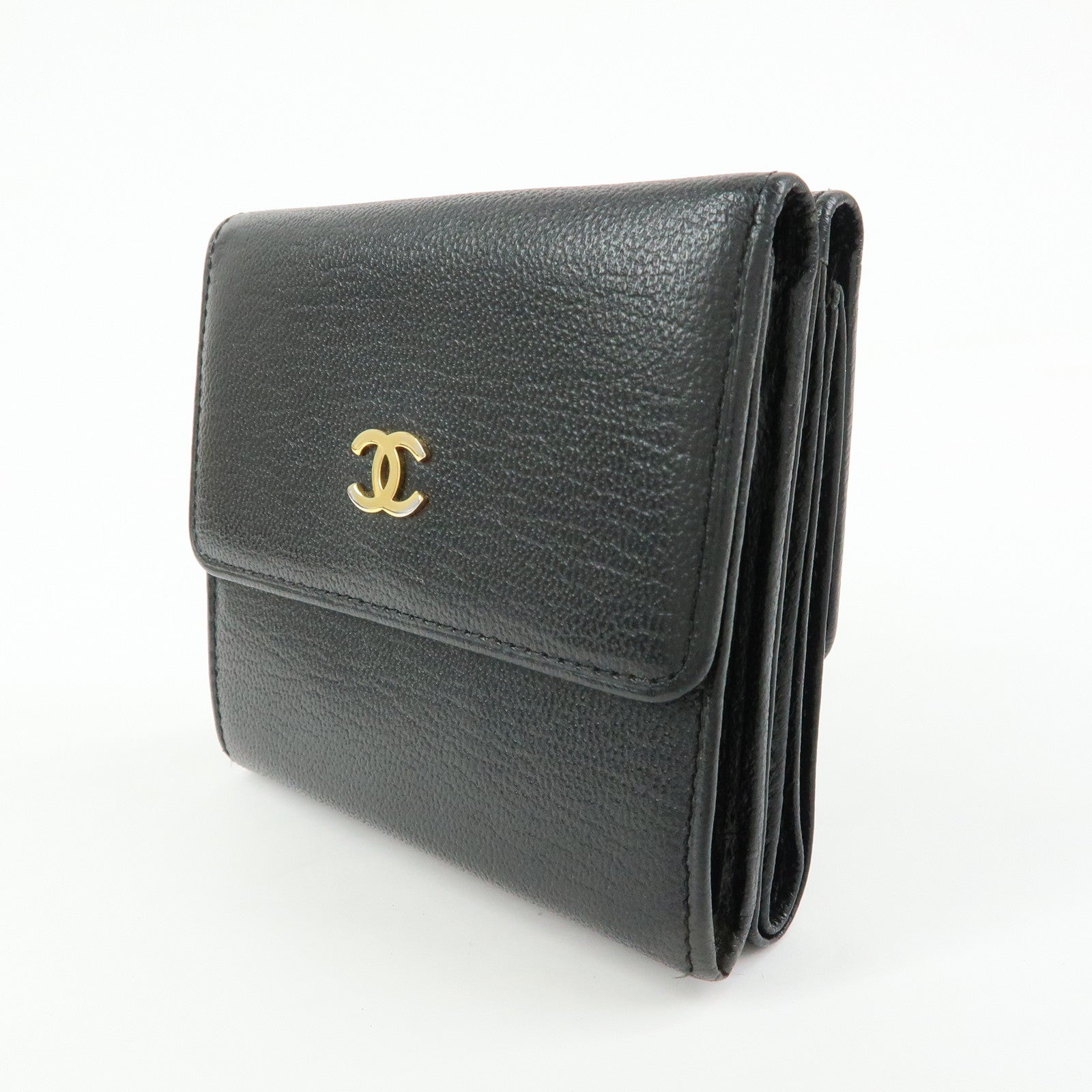 CHANEL COCO Mark Lamb Skin Tri-fold Compact Wallet Black A13456