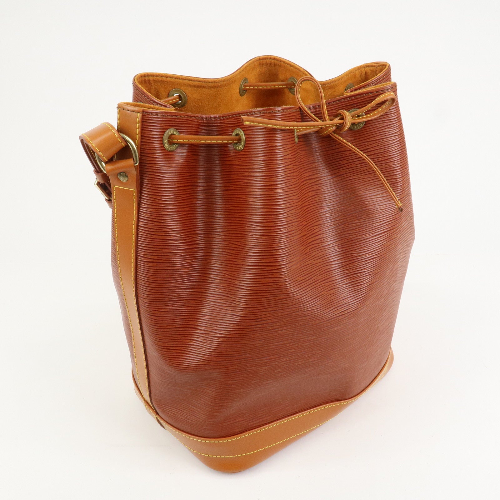 Louis Vuitton Epi Noe Leather Shoulder Bag Kenya Brown M44003
