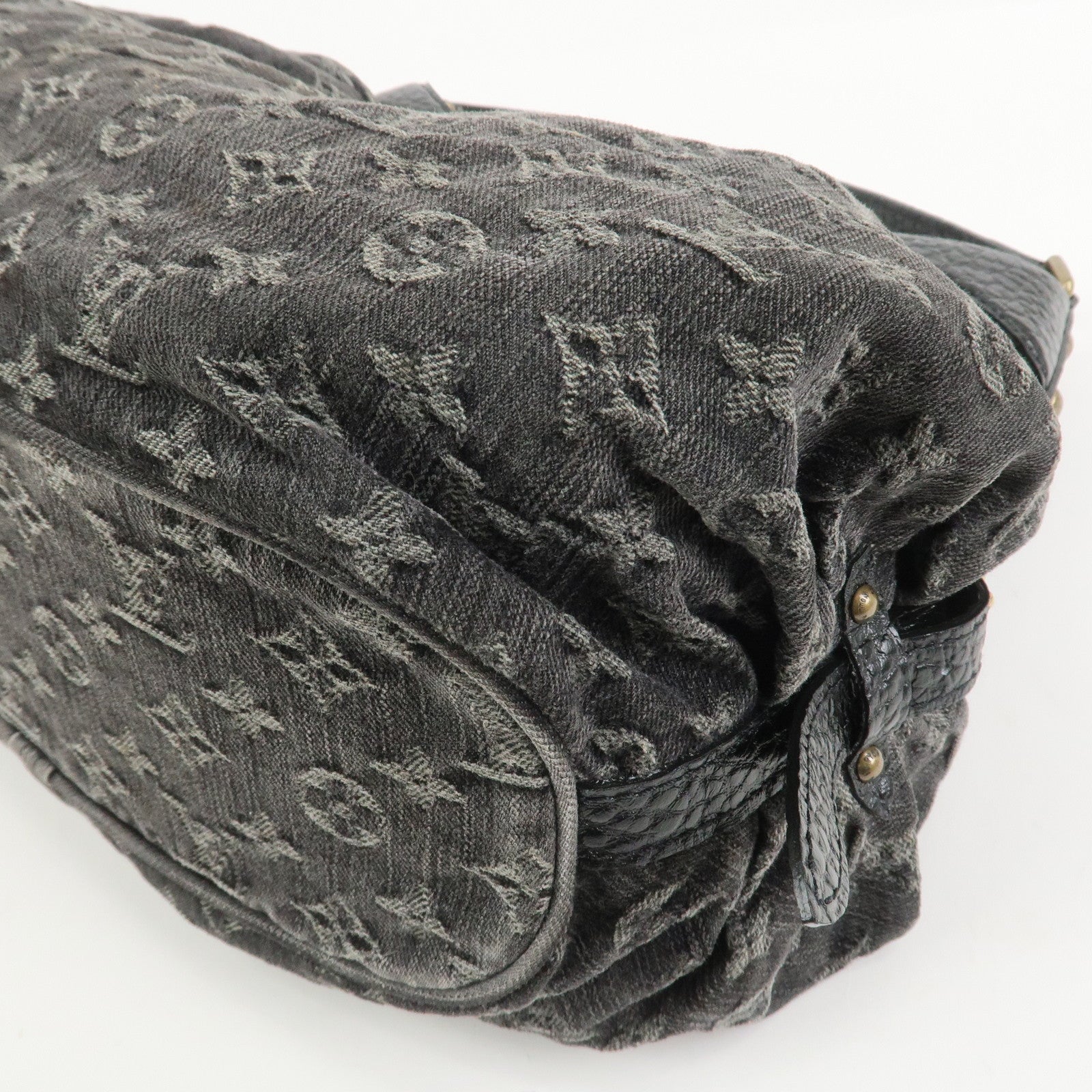 Louis Vuitton Monogram Denim Slightly Shoulder Bag Noir M95835