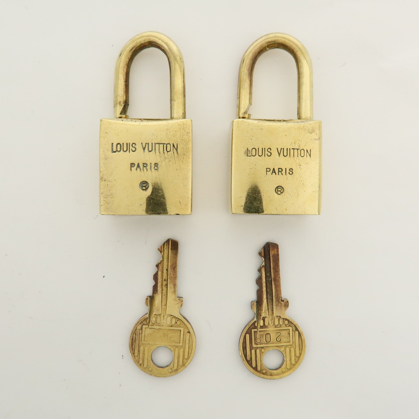 Louis Vuitton Set of 10 Lock & Key Cadena Key Lock Used