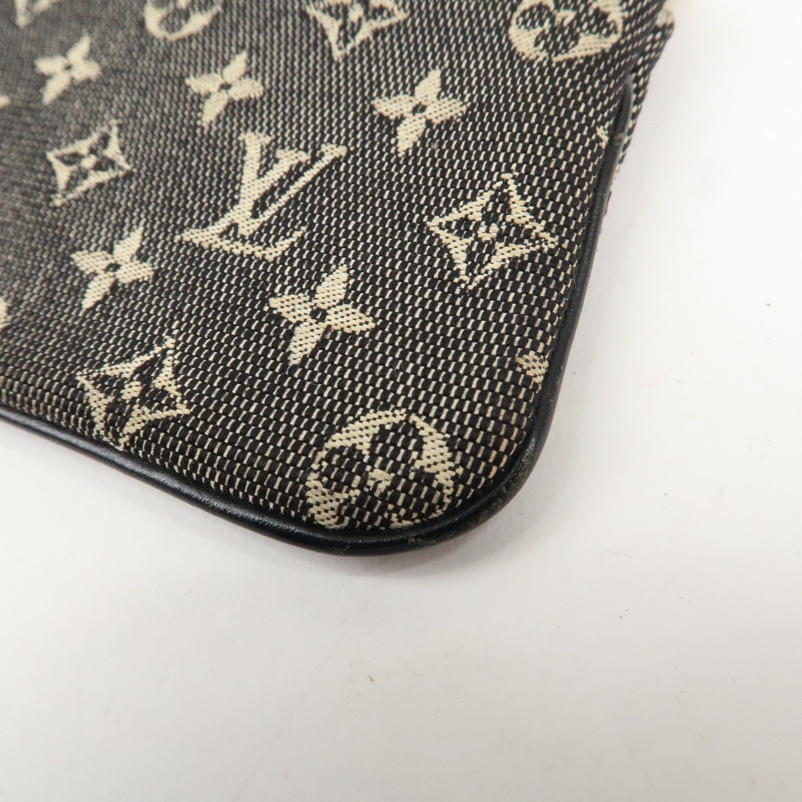Louis Vuitton Monogram Idylle Canvas Pochette Cle Coin Case M62995 Used