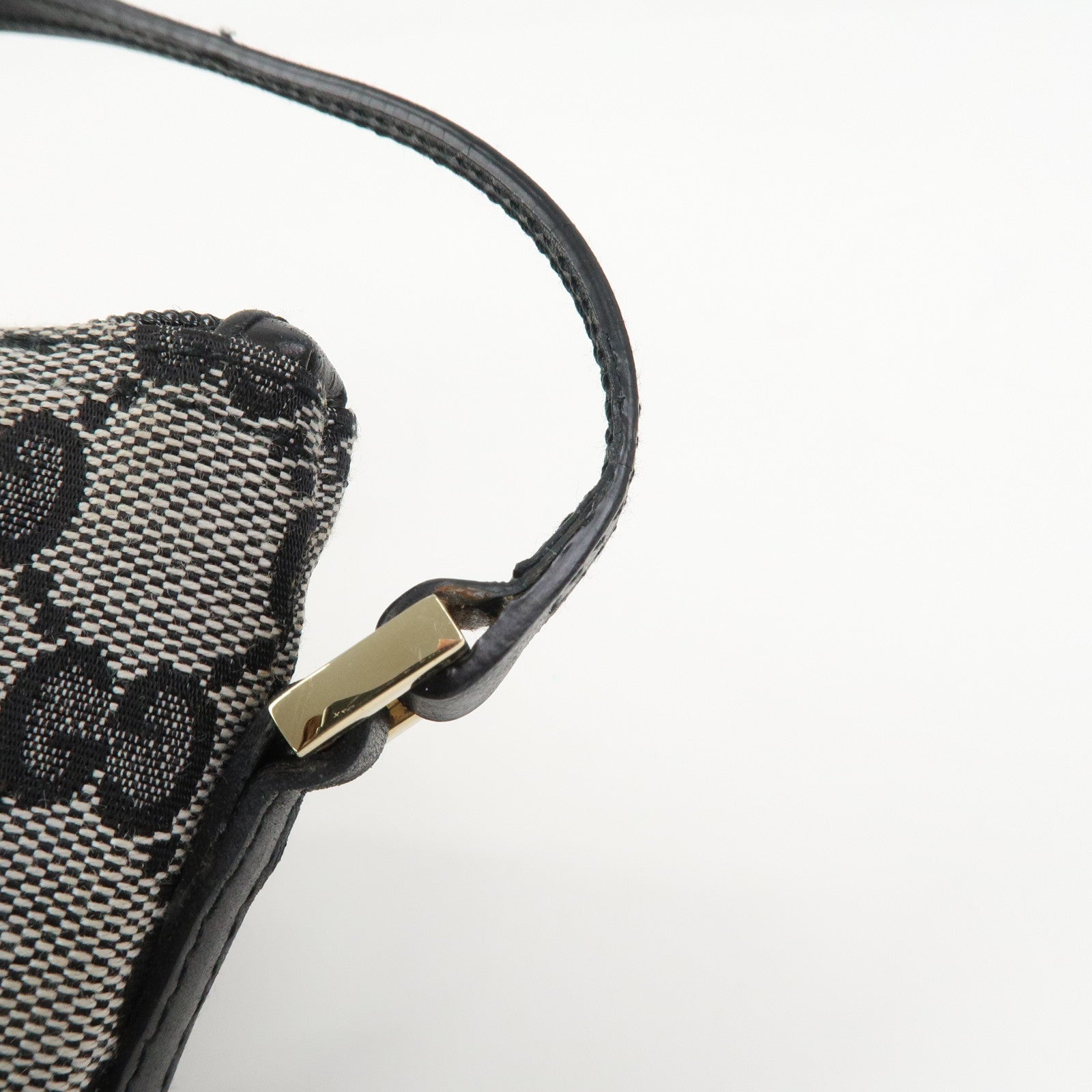 GUCCI Boat Bag GG Canvas Leather Accessory Pouch Hand Bag 039.1103