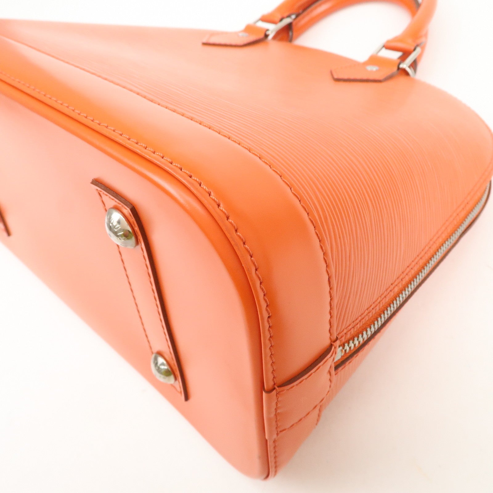 Louis Vuitton Epi Alma PM Hand Bag Pimont Orange M40623