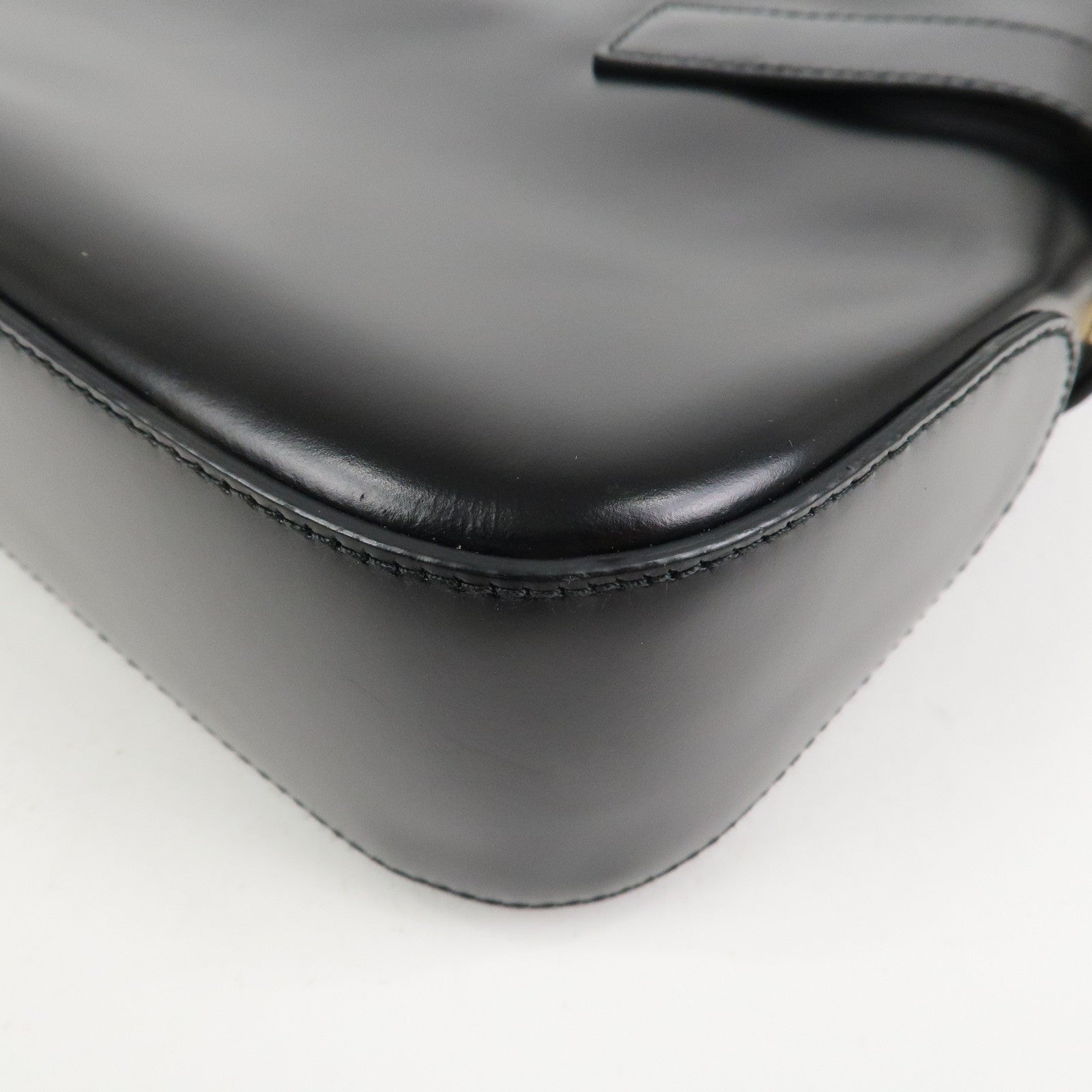 Ferragamo Gancini Logo Leather Shoulder Bag Hand Bag Black