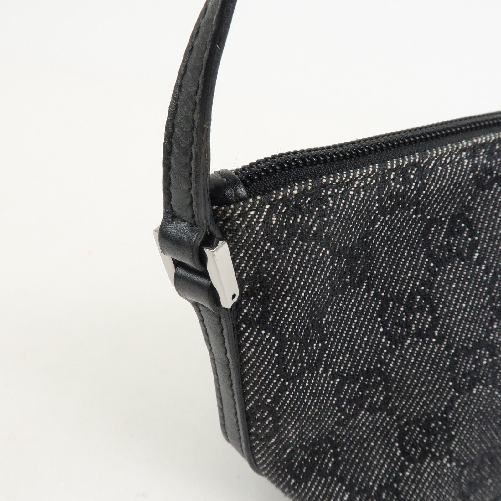 GUCCI Boat Bag Logo GG Canvas Leather Pouch Hand Bag Black 07198