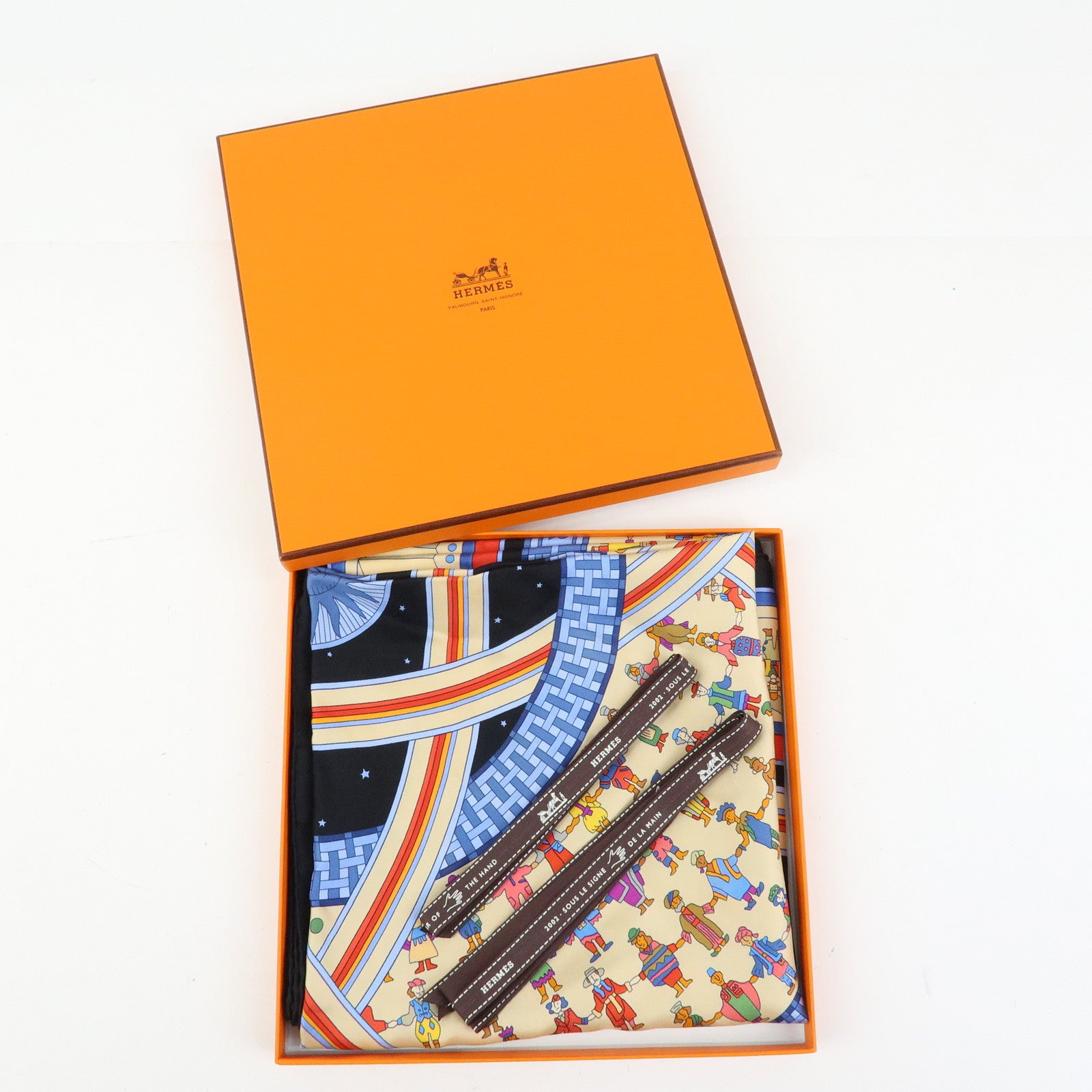 HERMES Carre 90 Silk 100% Scarf DONNER LA MAIN Black Beige