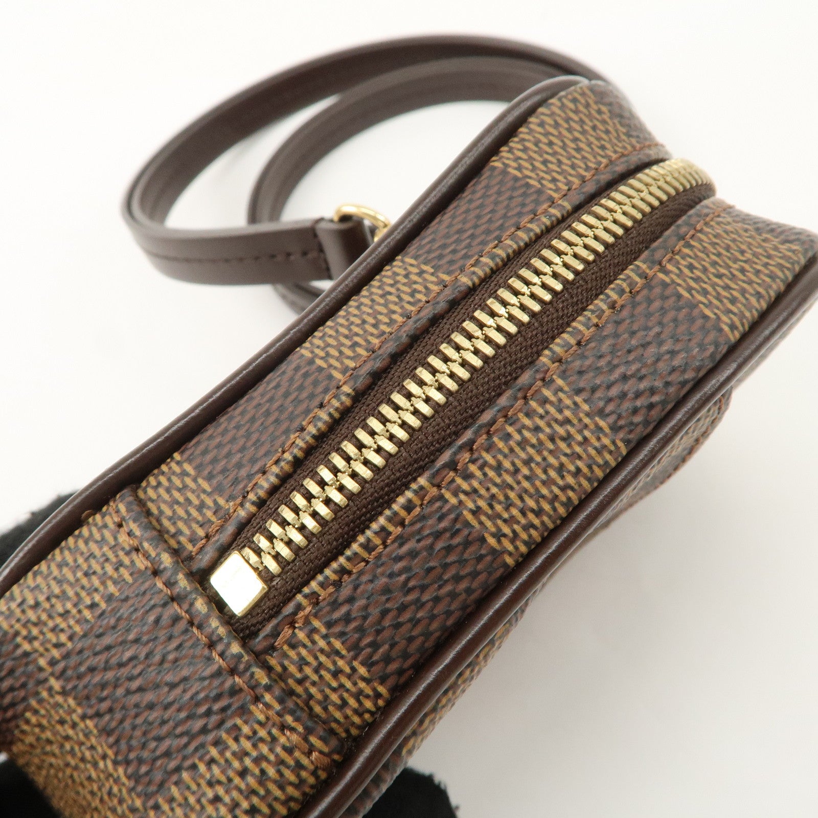 Louis Vuitton Damier Canvas Etui Okapi PM Camera Case N61738 Used