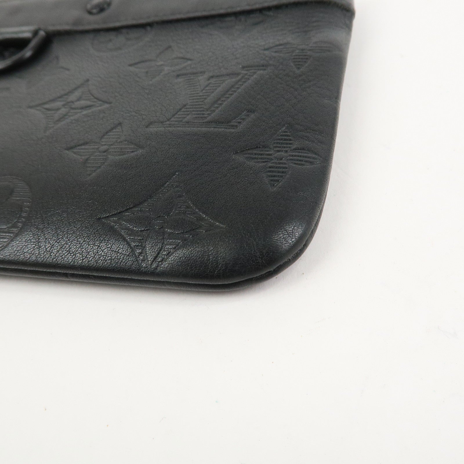 Louis Vuitton Monogram Shadow Pochette Discovery PM Noir M44335